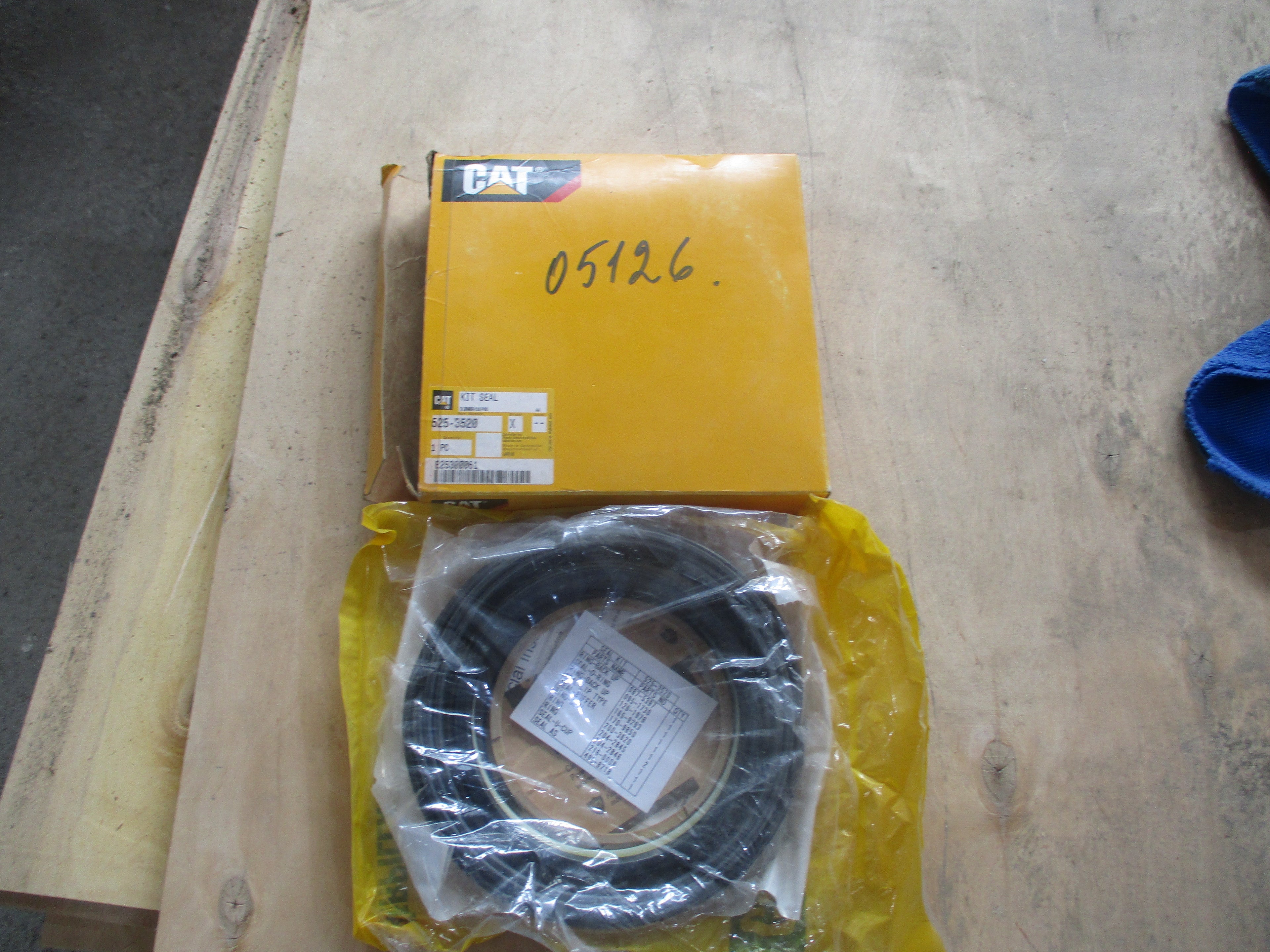 Caterpillar excavators: Hydraulic Cylinder Seal