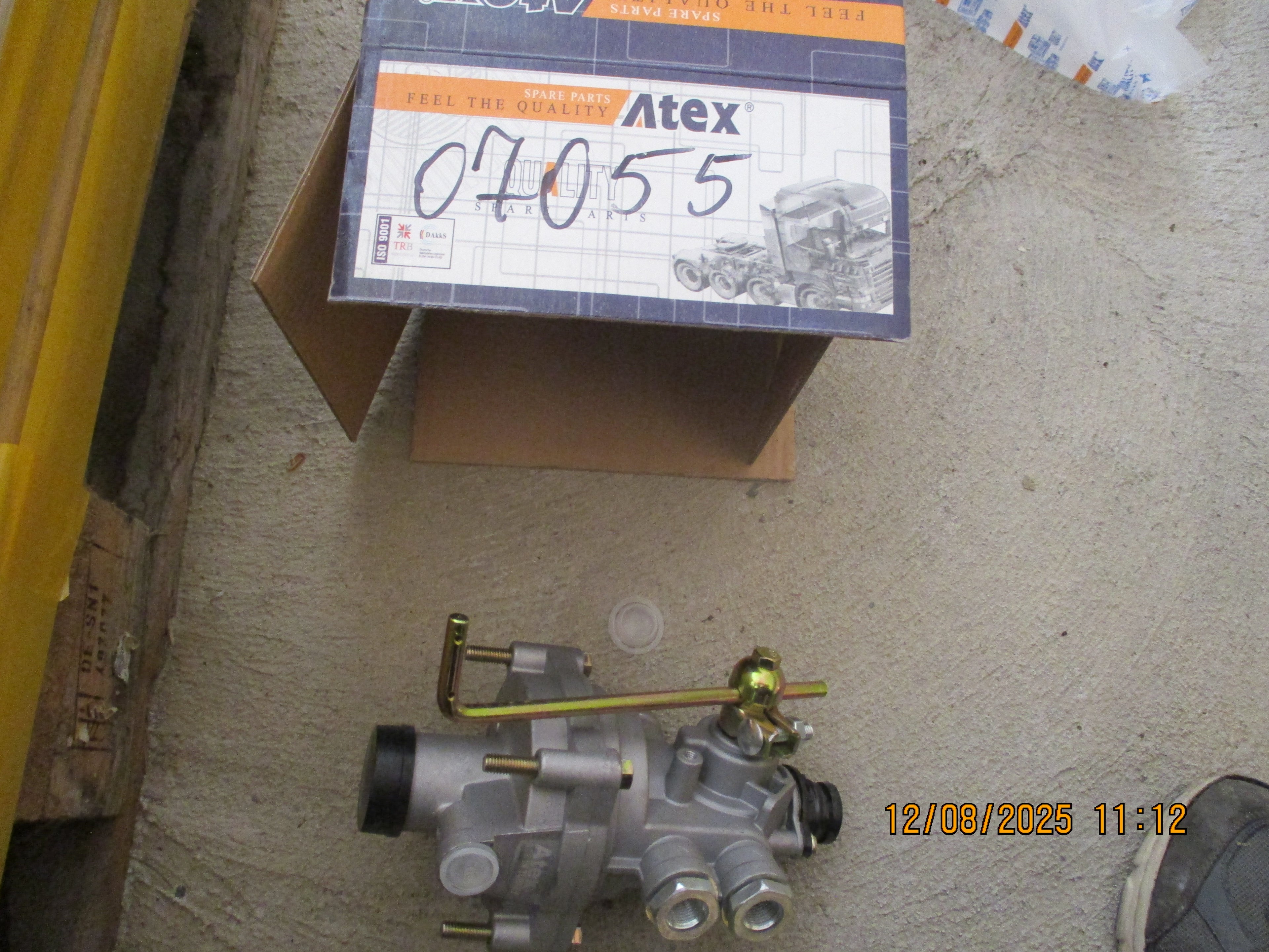 Volvo FMX 440: Break Valve