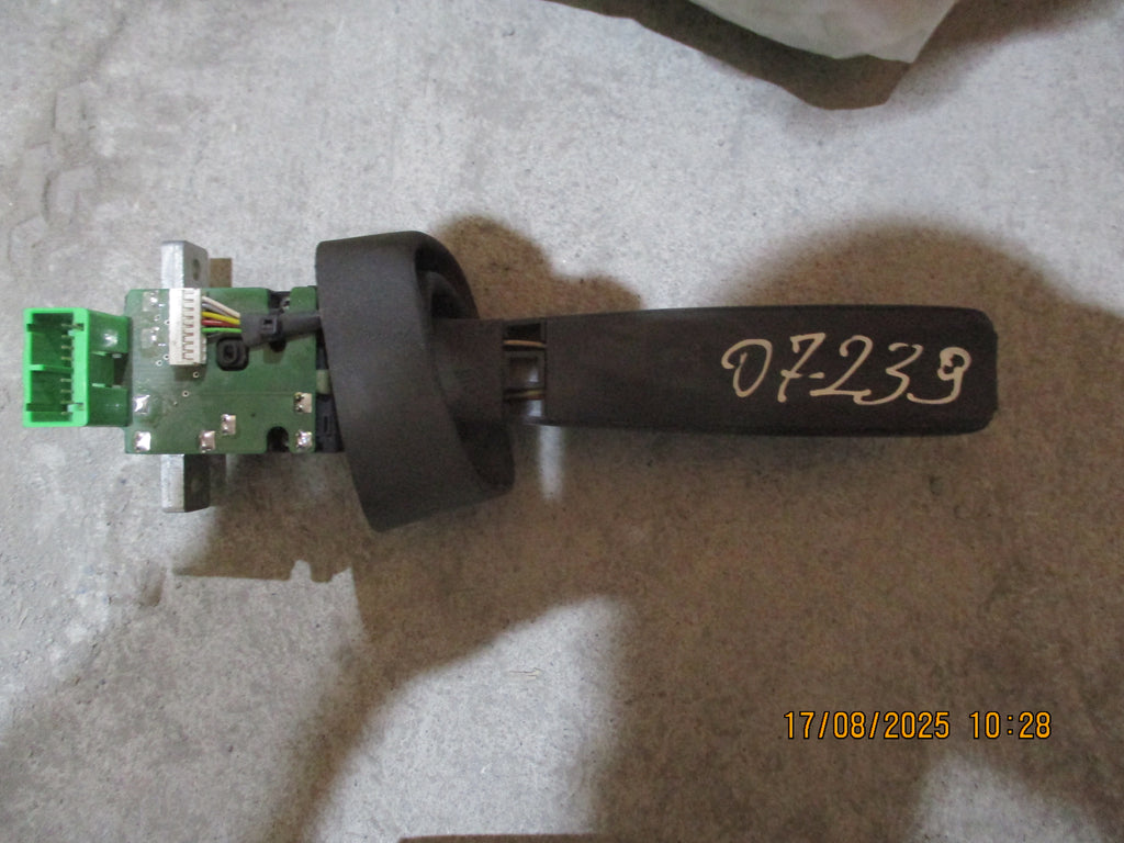 Volvo FMX 440: Steerinmg Column Switch