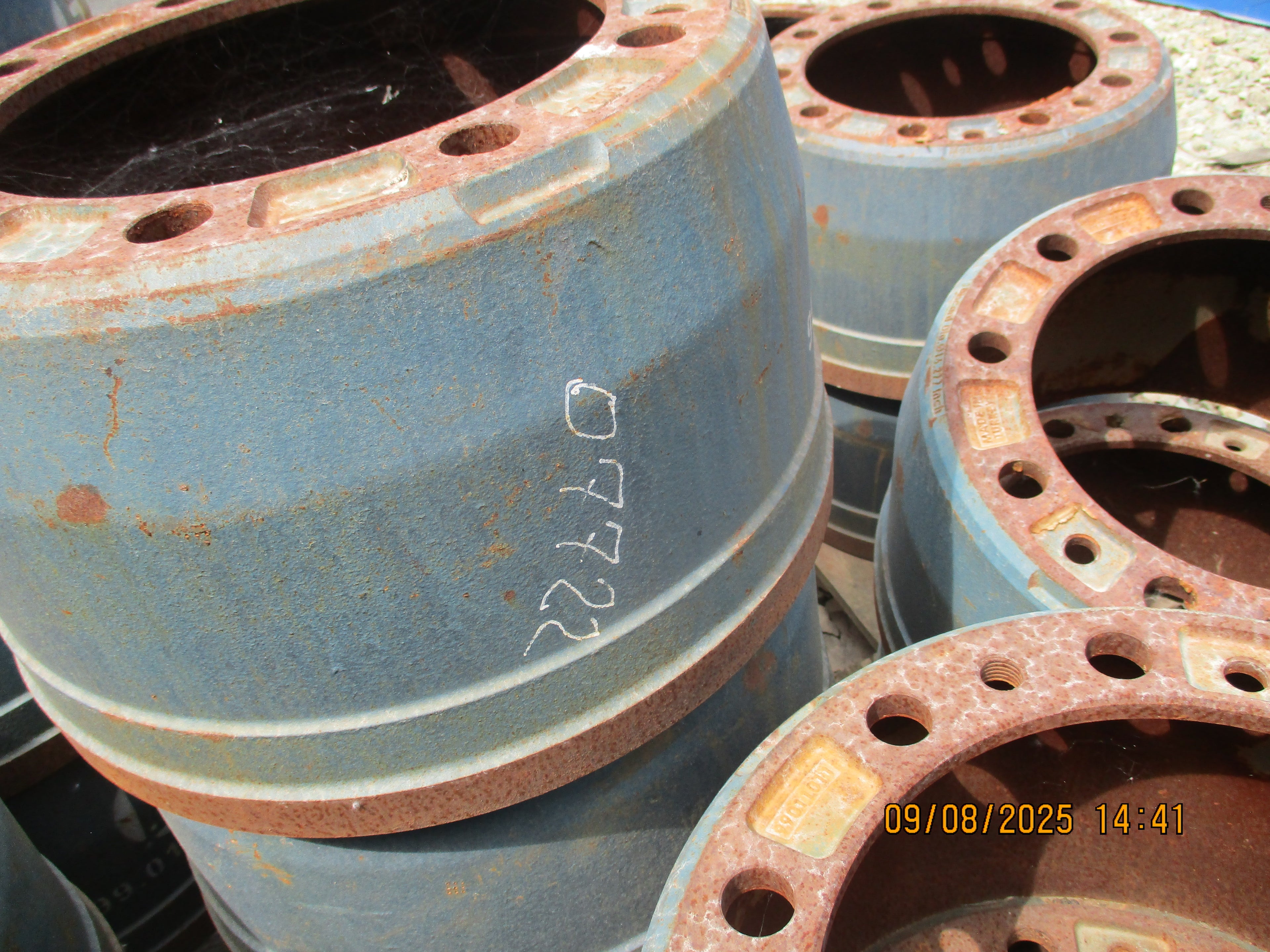 Volvo FMX 440: Front-Rear Break Drum