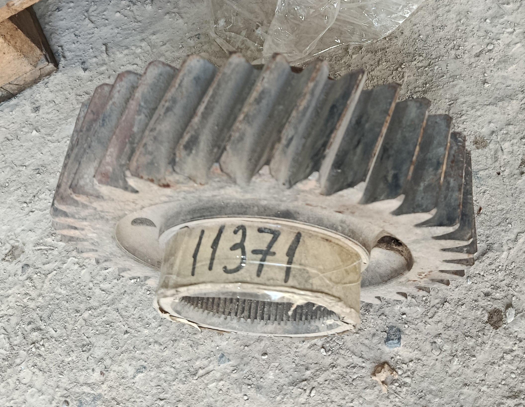 CAT 980 WHEEL Loader: Gear output