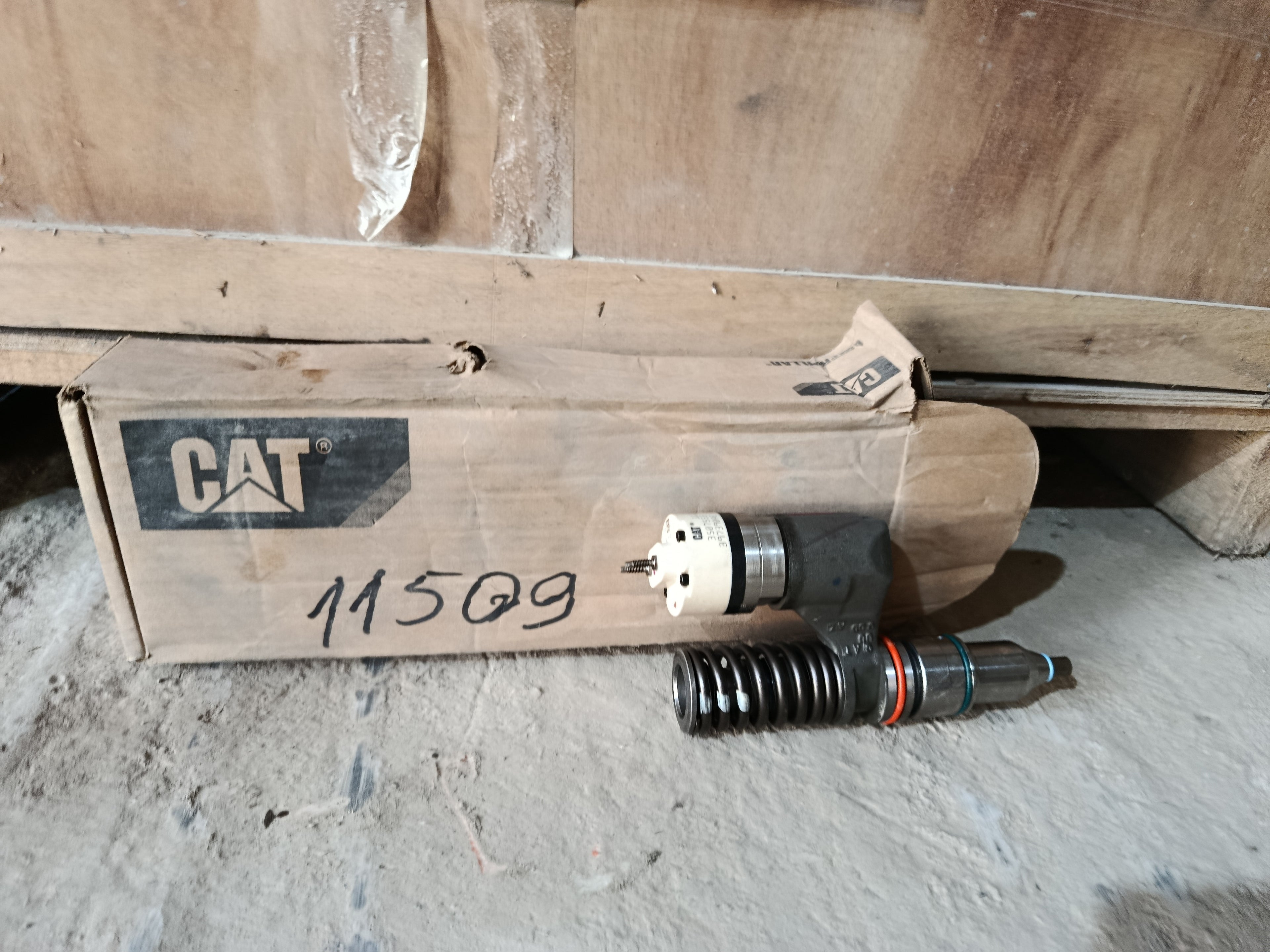 CAT 972G Wheel Loader: Injector gp fuel