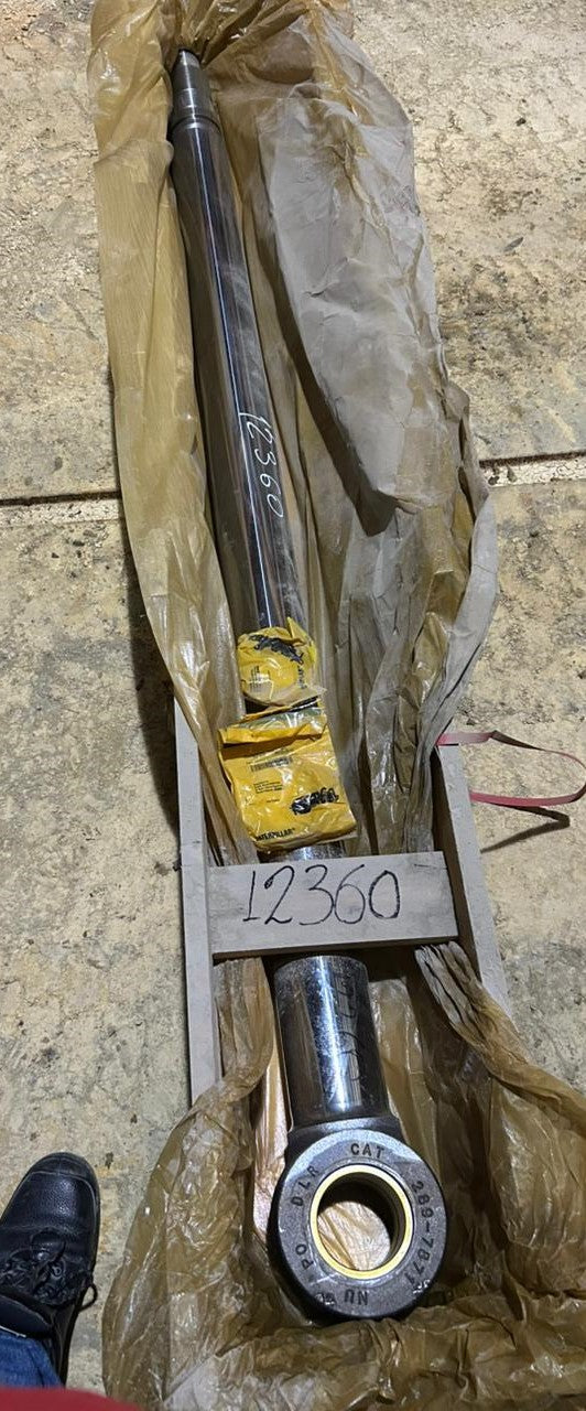 CAT EXCAVATOR-320C: ROD-STICK