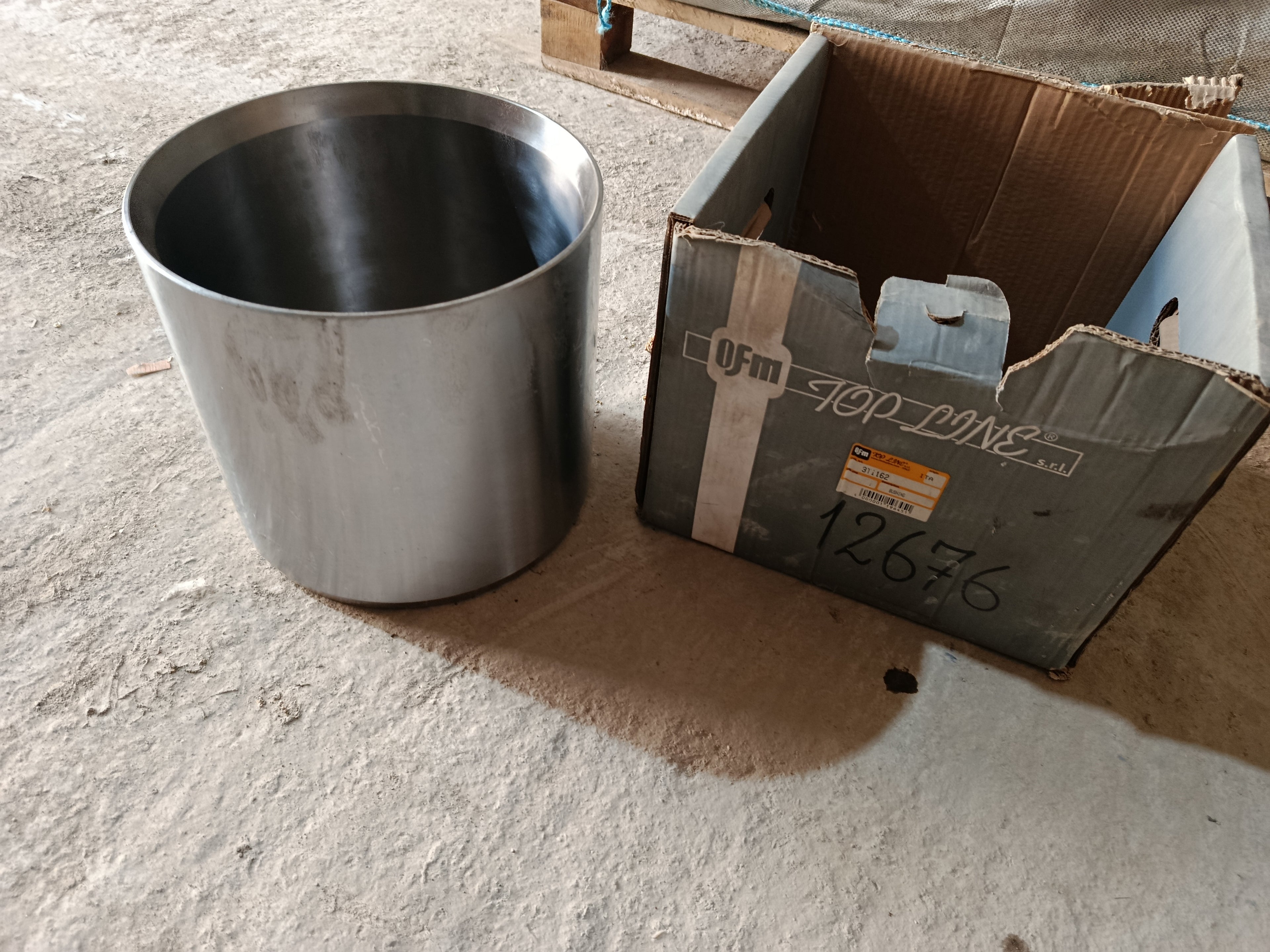 CAT-D6R  DOZER: Sleeve Bearing