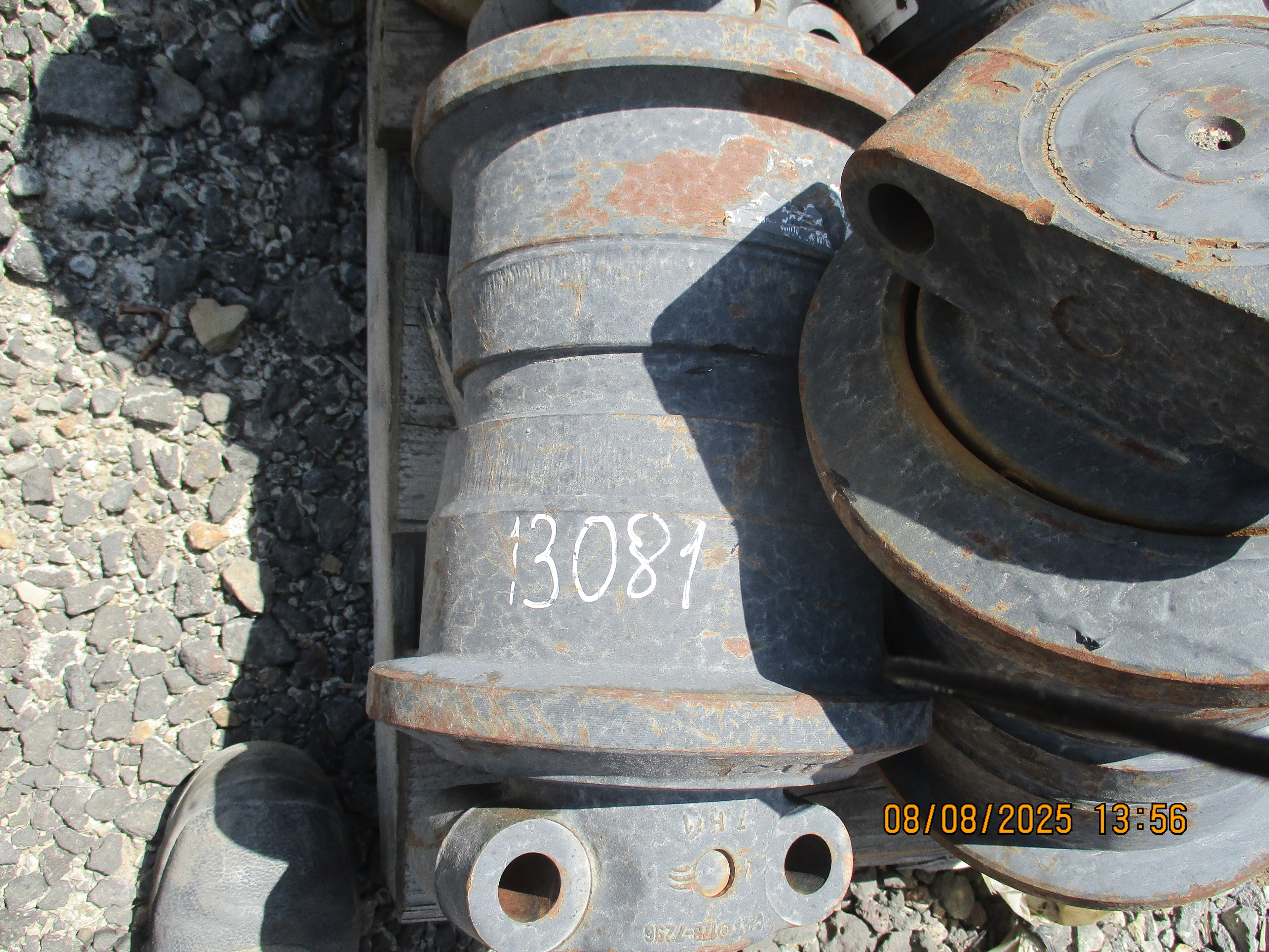 CAT 349D Excavator: Roller Single Flange