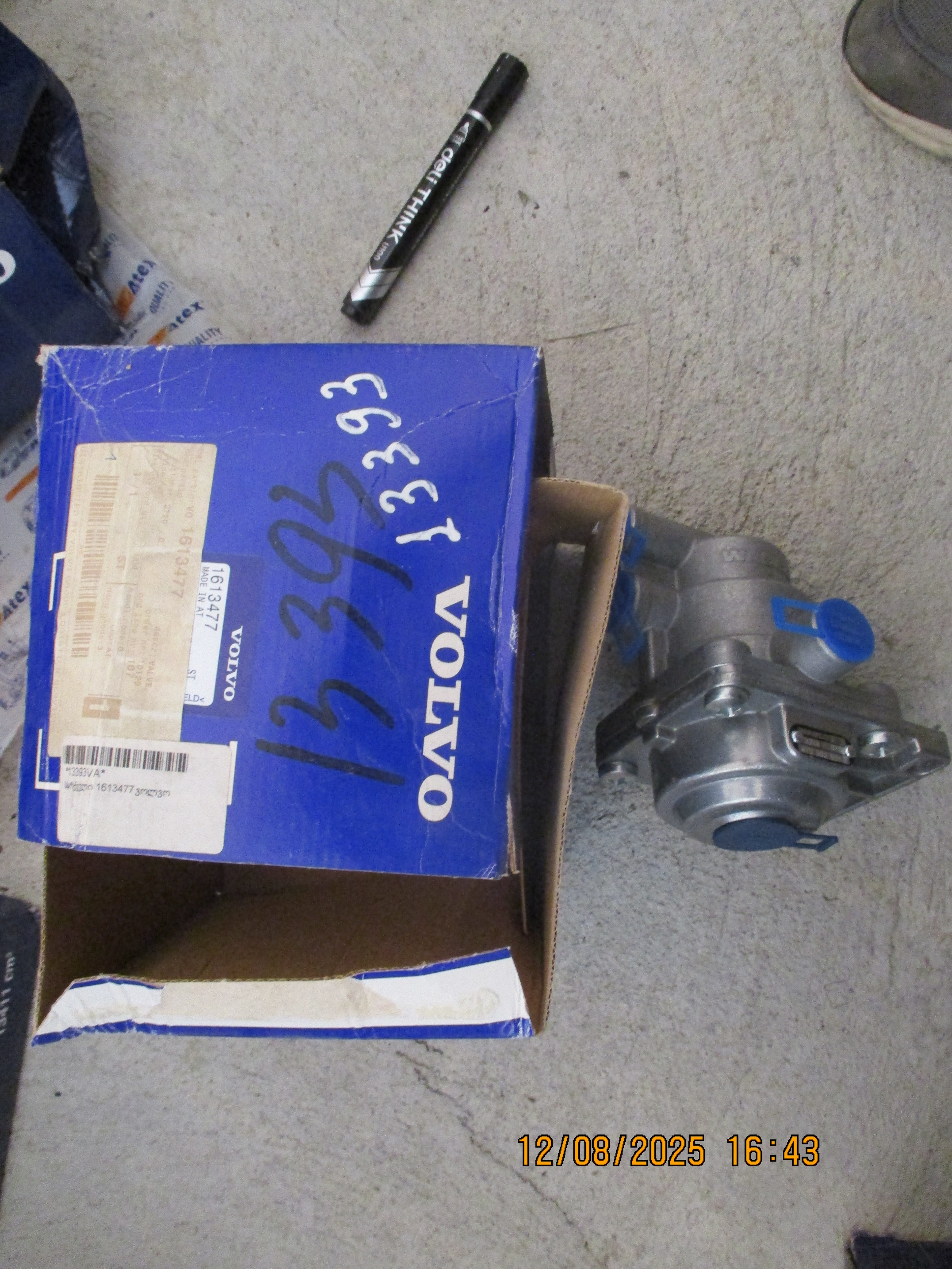 Volvo FMX 440: Valve