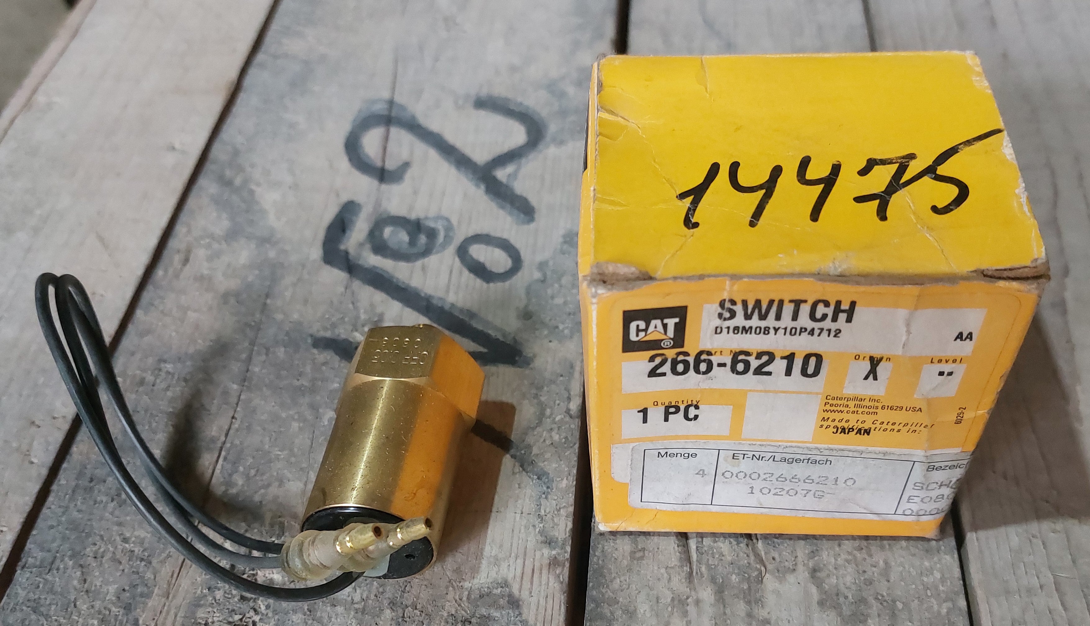 Caterpillar Excavators: Switch, Oil Pressure
