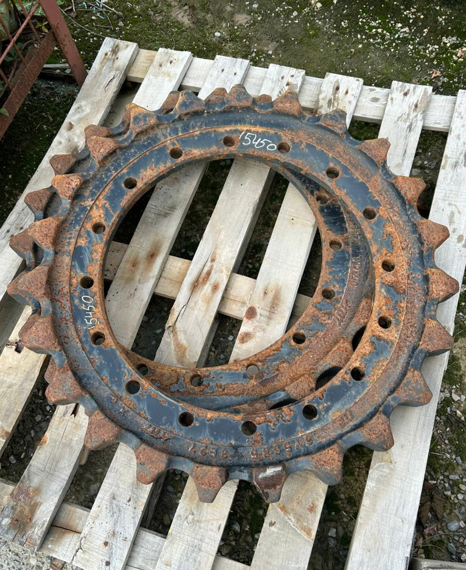 Caterpillar Excavators: Sprocket Track