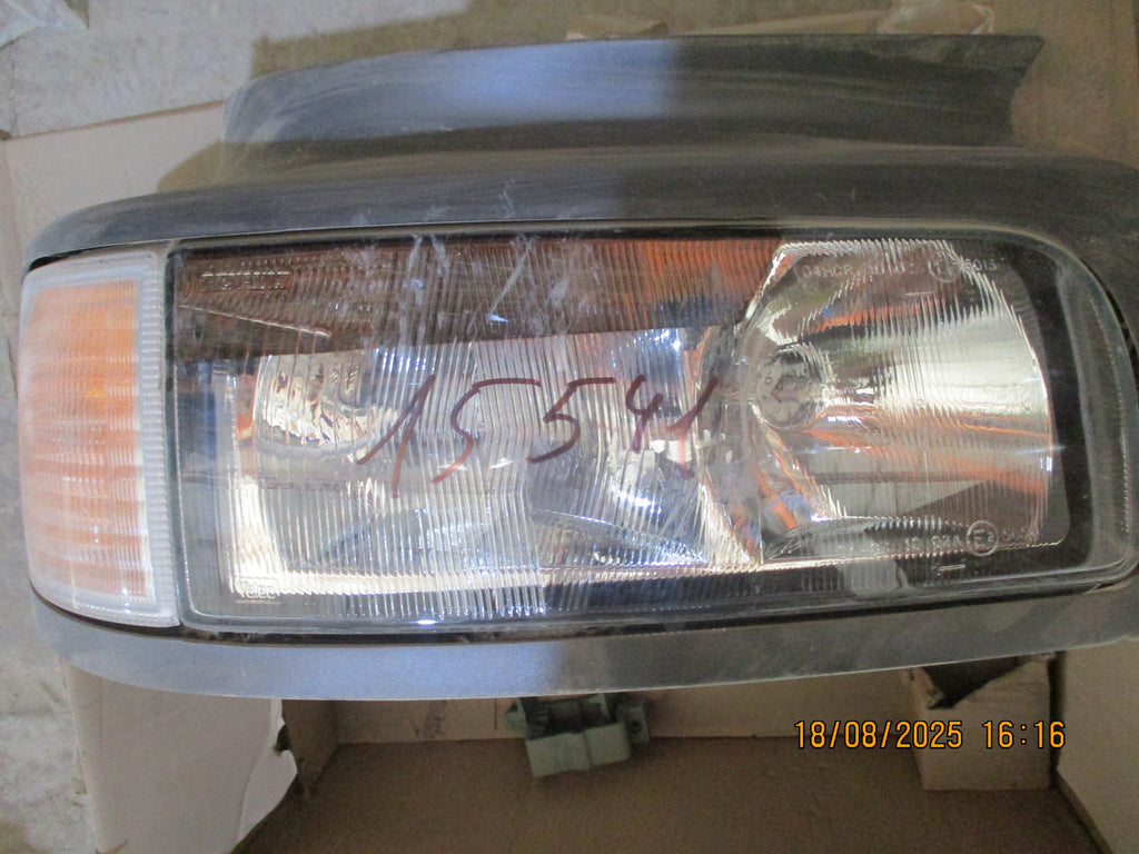 Renault trucks: Headlight, Right