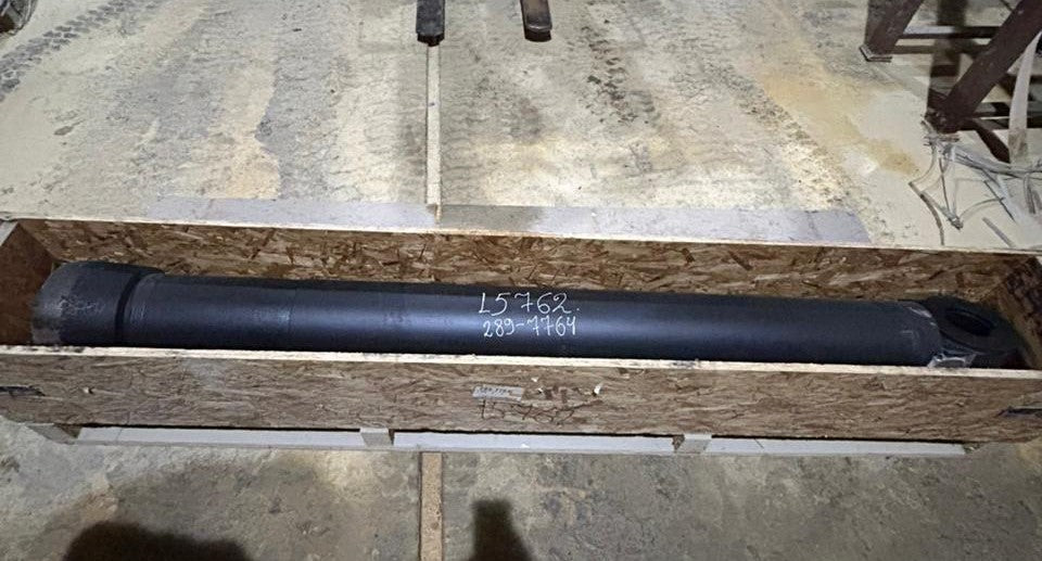CAT EXCAVATOR -330C: Cylinder  STICK