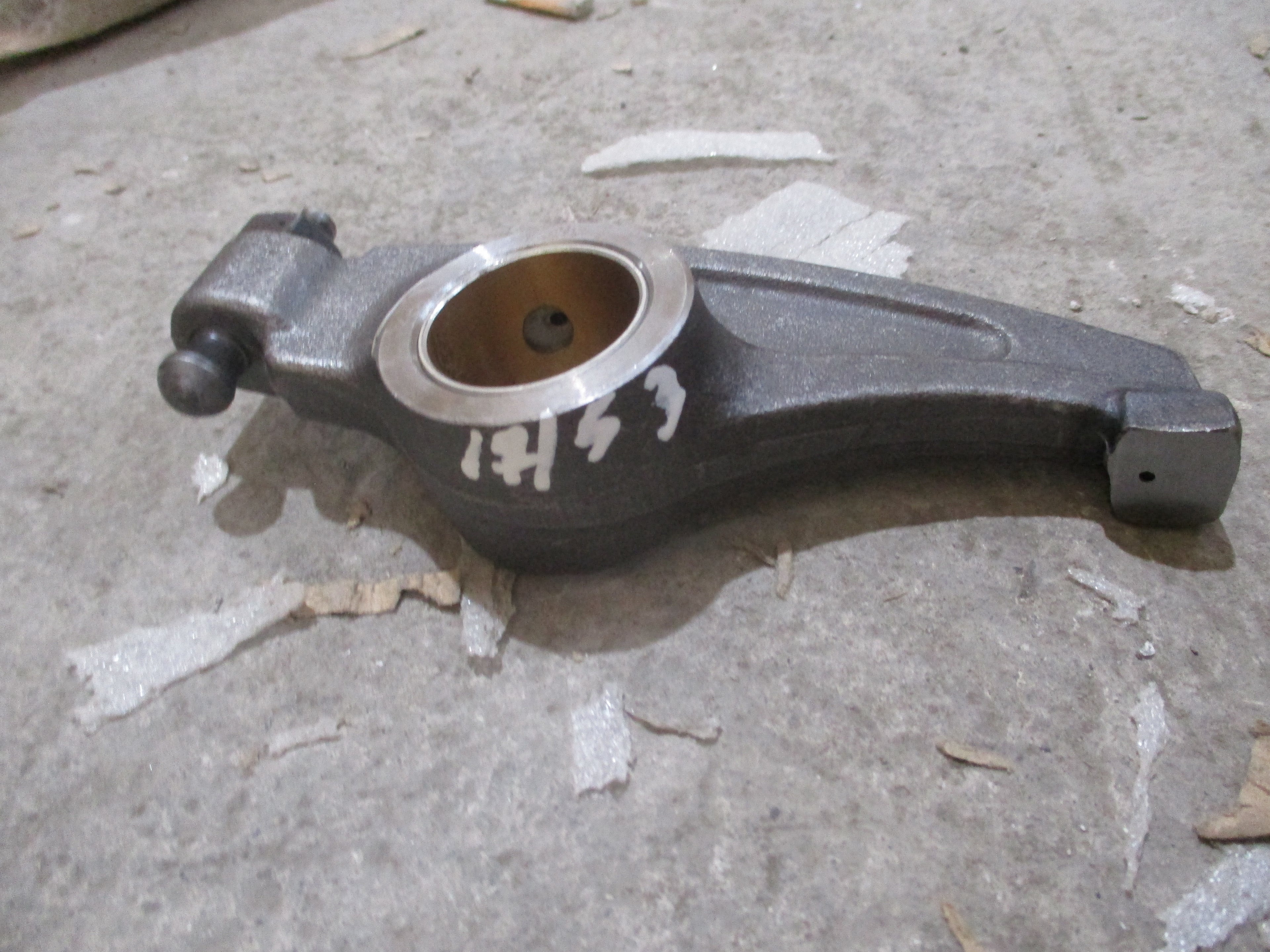 Komatsu D155A-6 DOZER: Rocker Arm