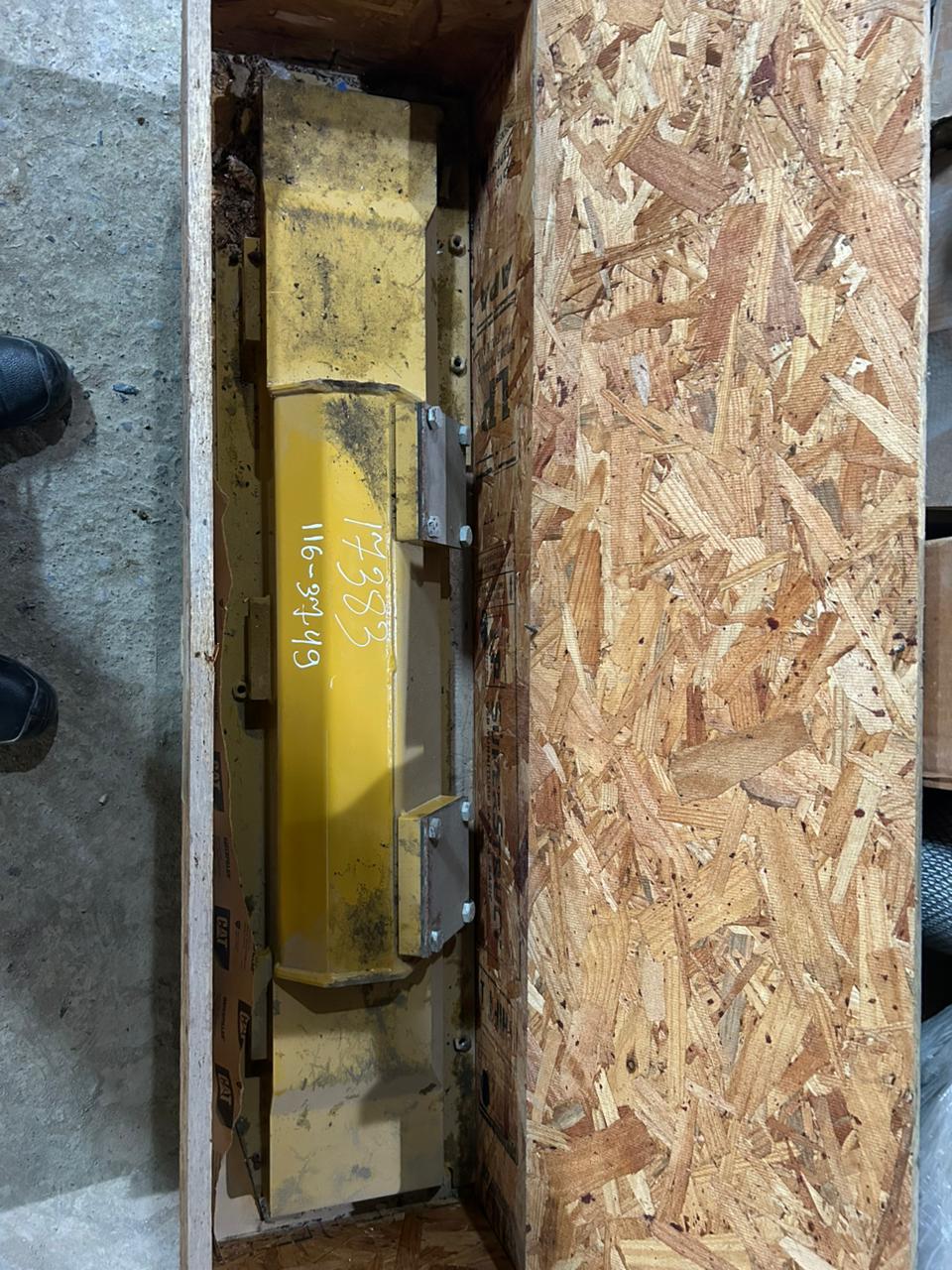 CAT-322C EXCAVATOR: Tank Assembly, Radiator