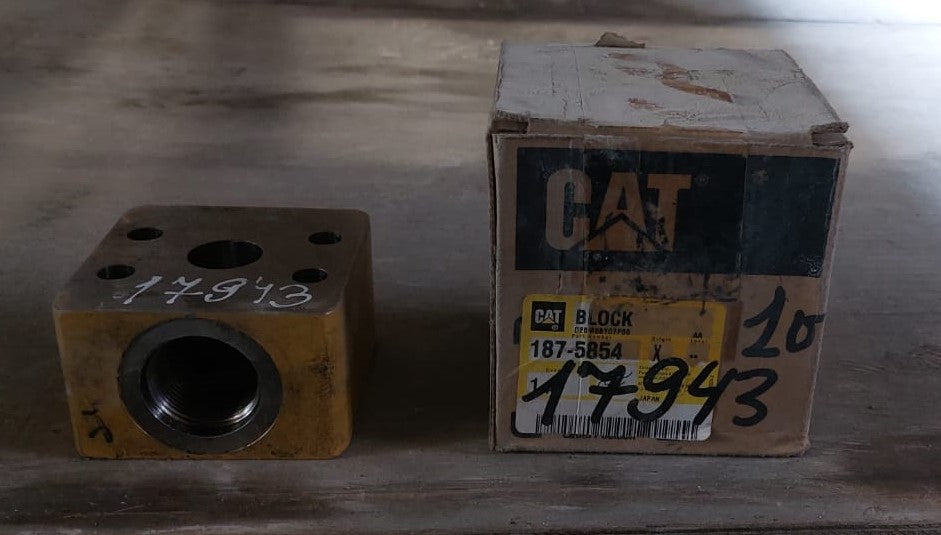 CAT-330 EXCAVATOR: LINES GP-FRONT BLOCK