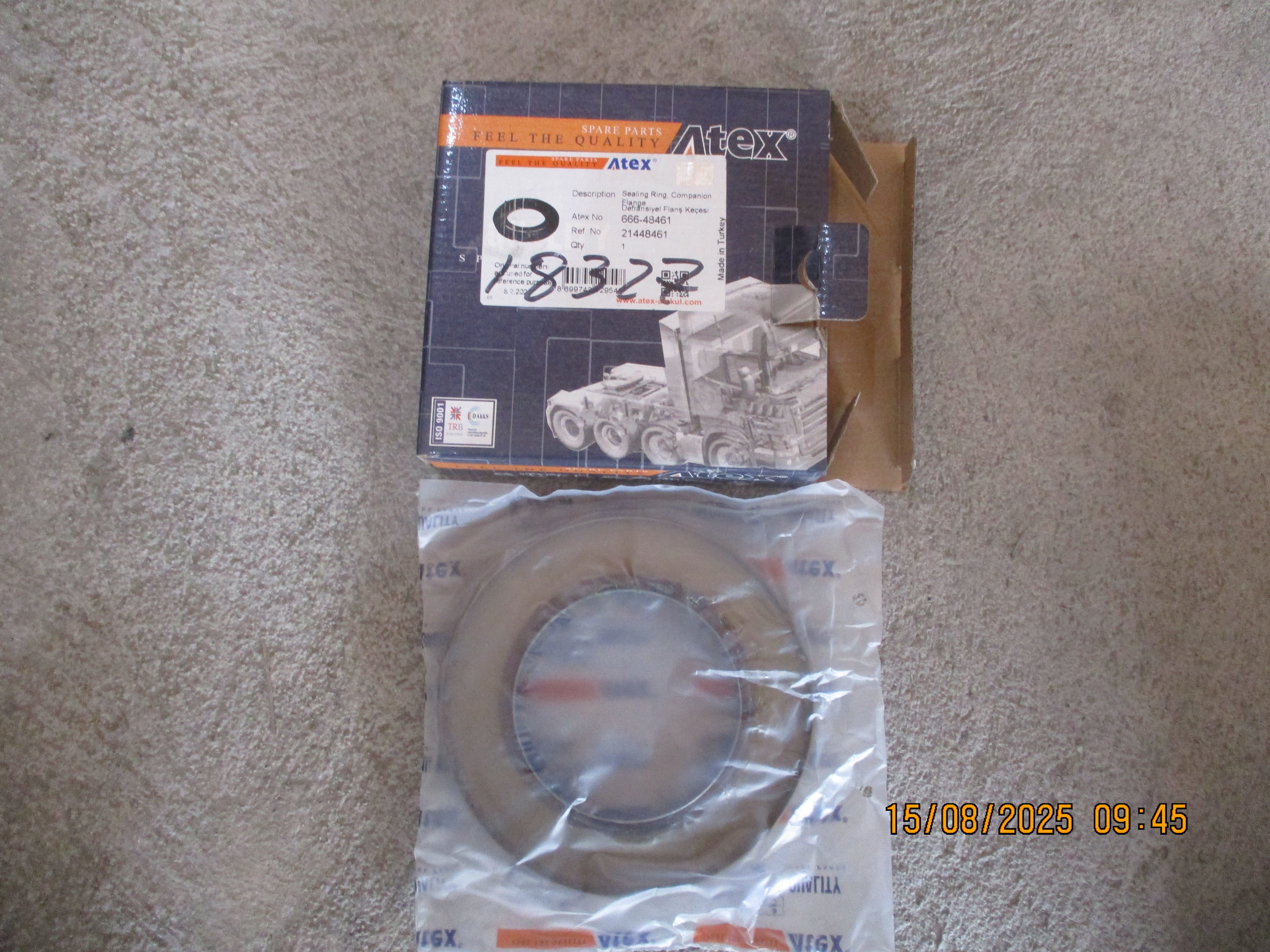 Volvo FMX 440: Oil seal