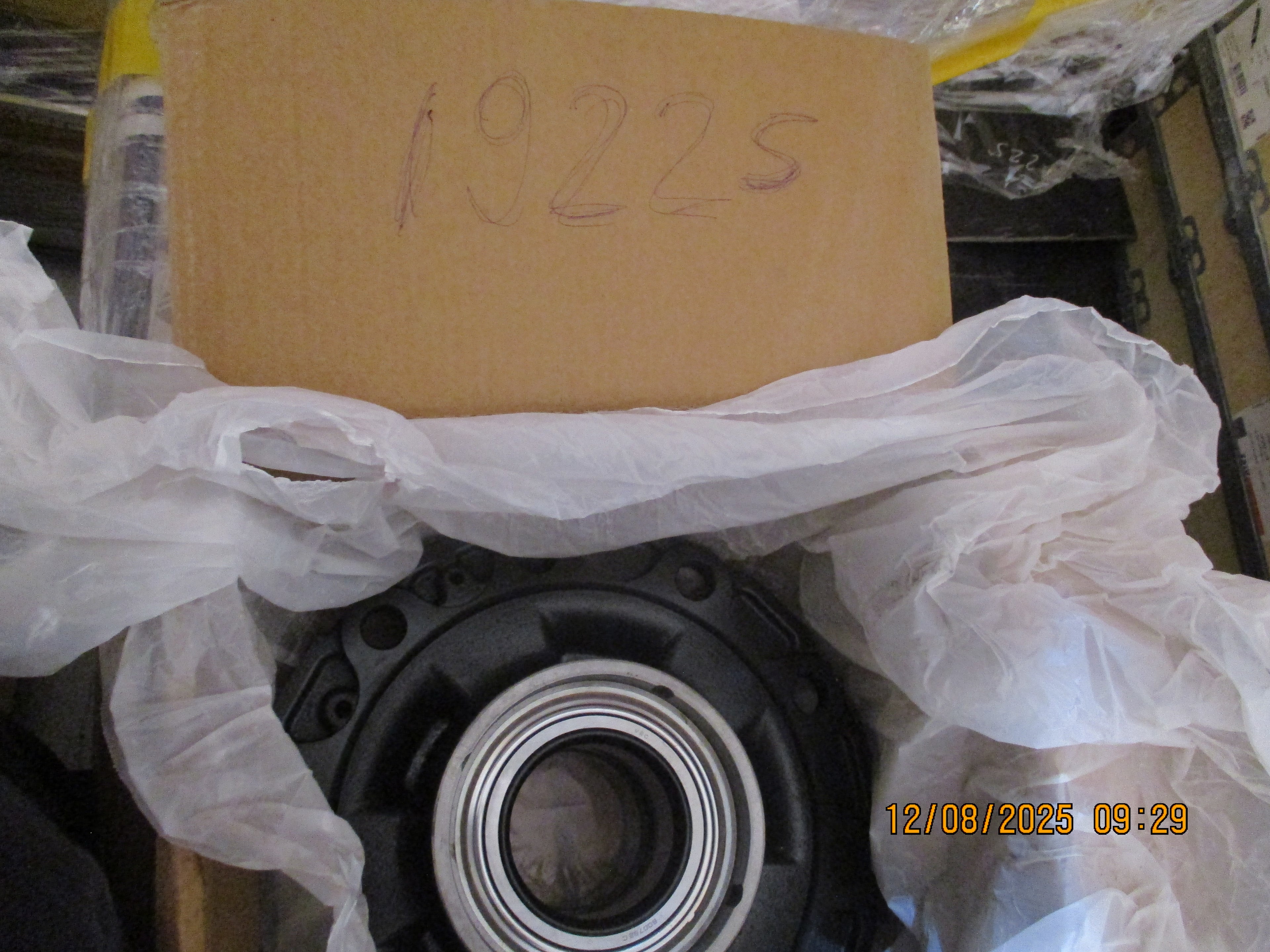 Volvo FMX 440:  Wheel Hub Set