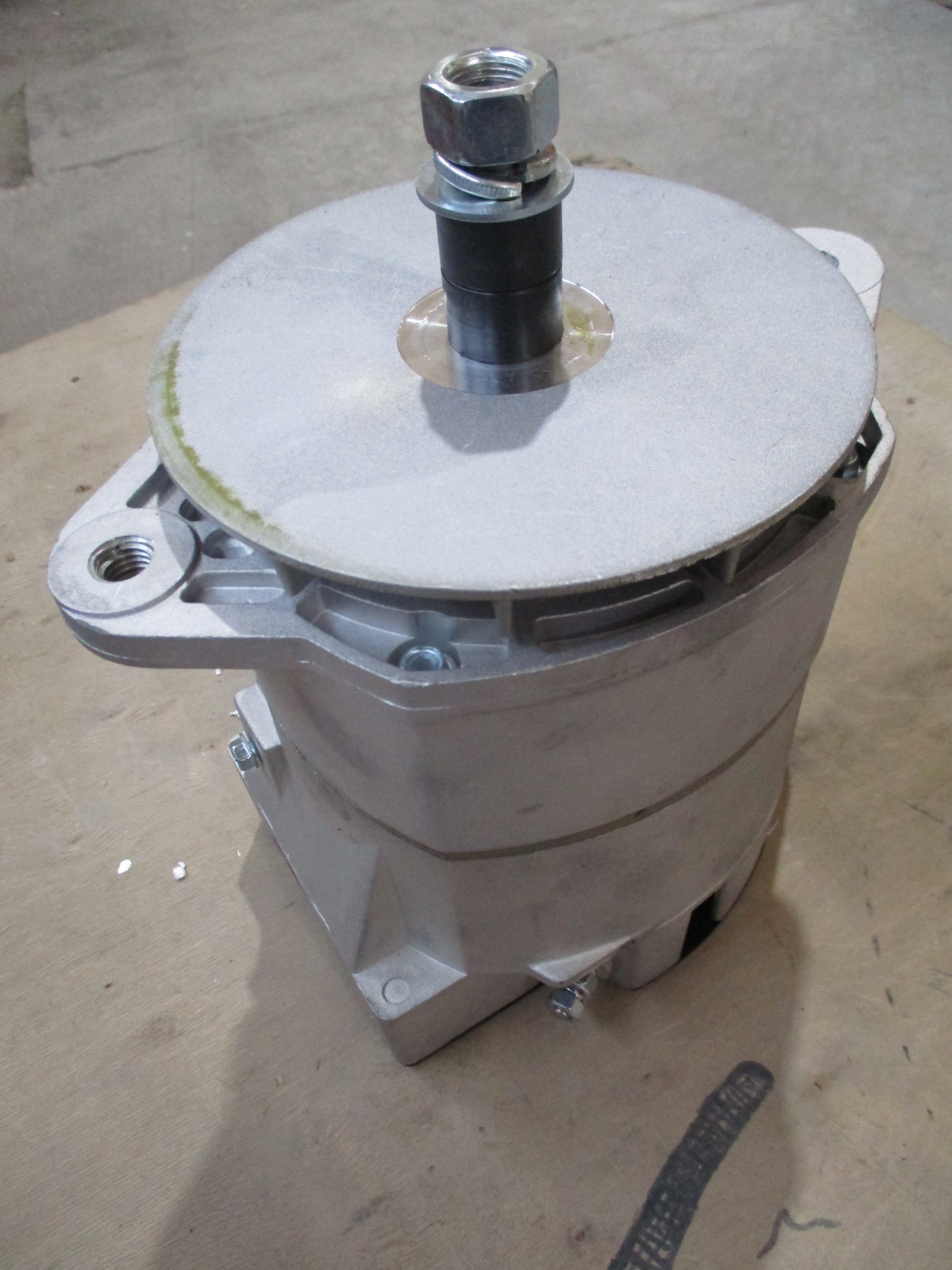 Komatsu D155A-6 DOZER: Alternator