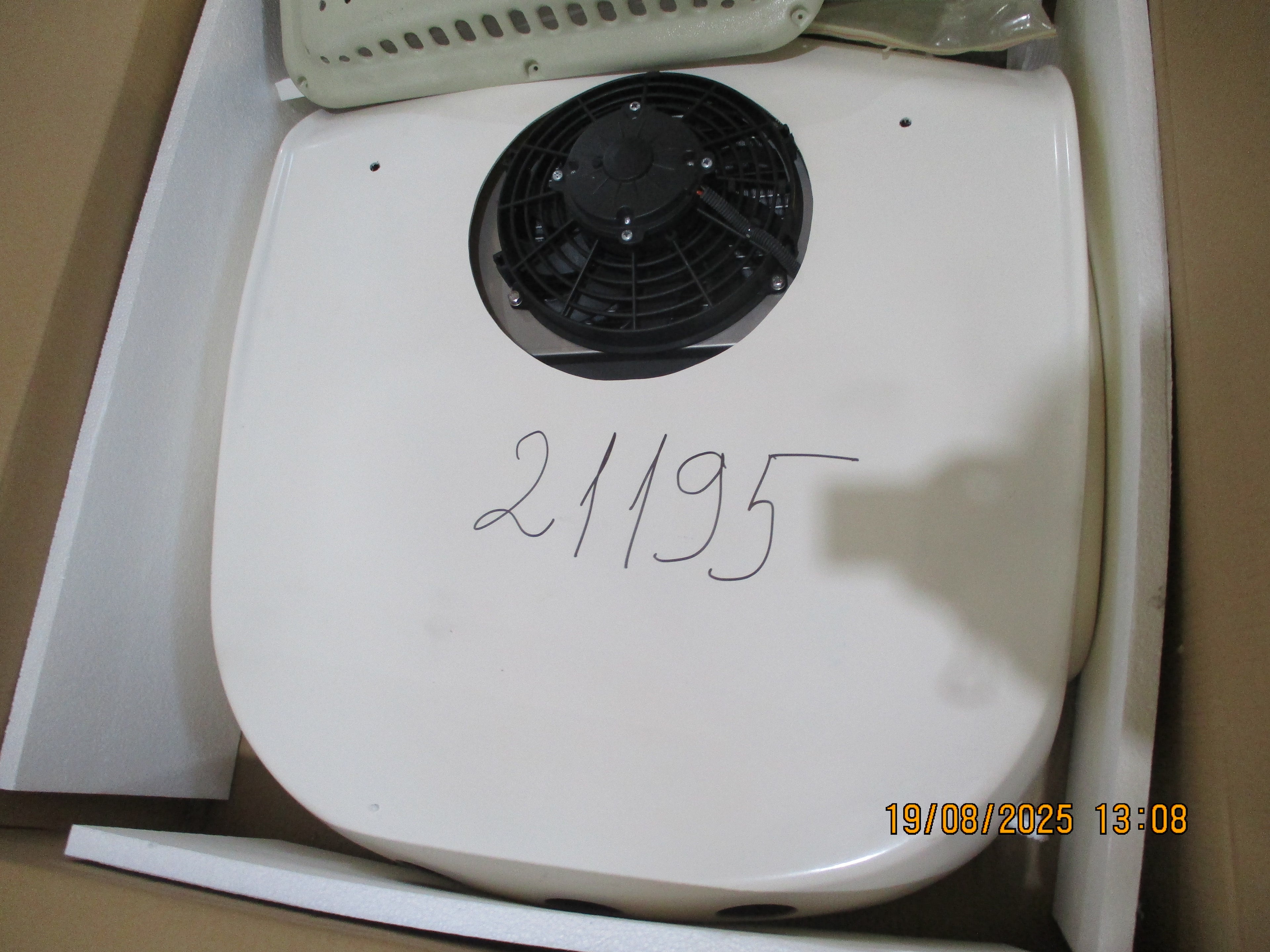Multiuse: Roof T20B air conditioner 24V