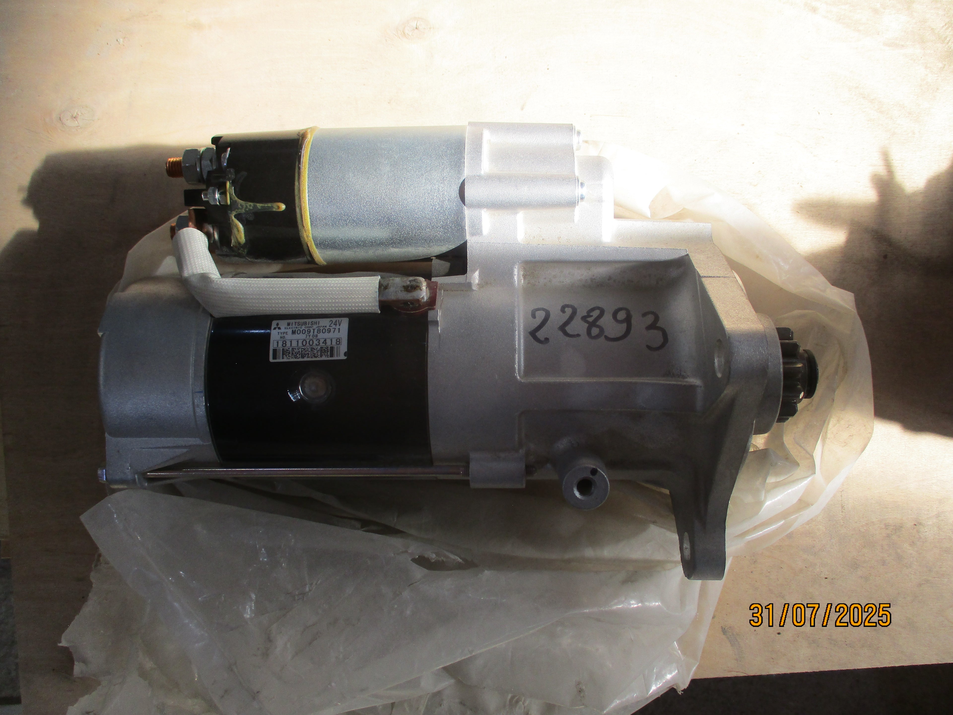 Hitachi Excavator 870 LCR-3: Starter