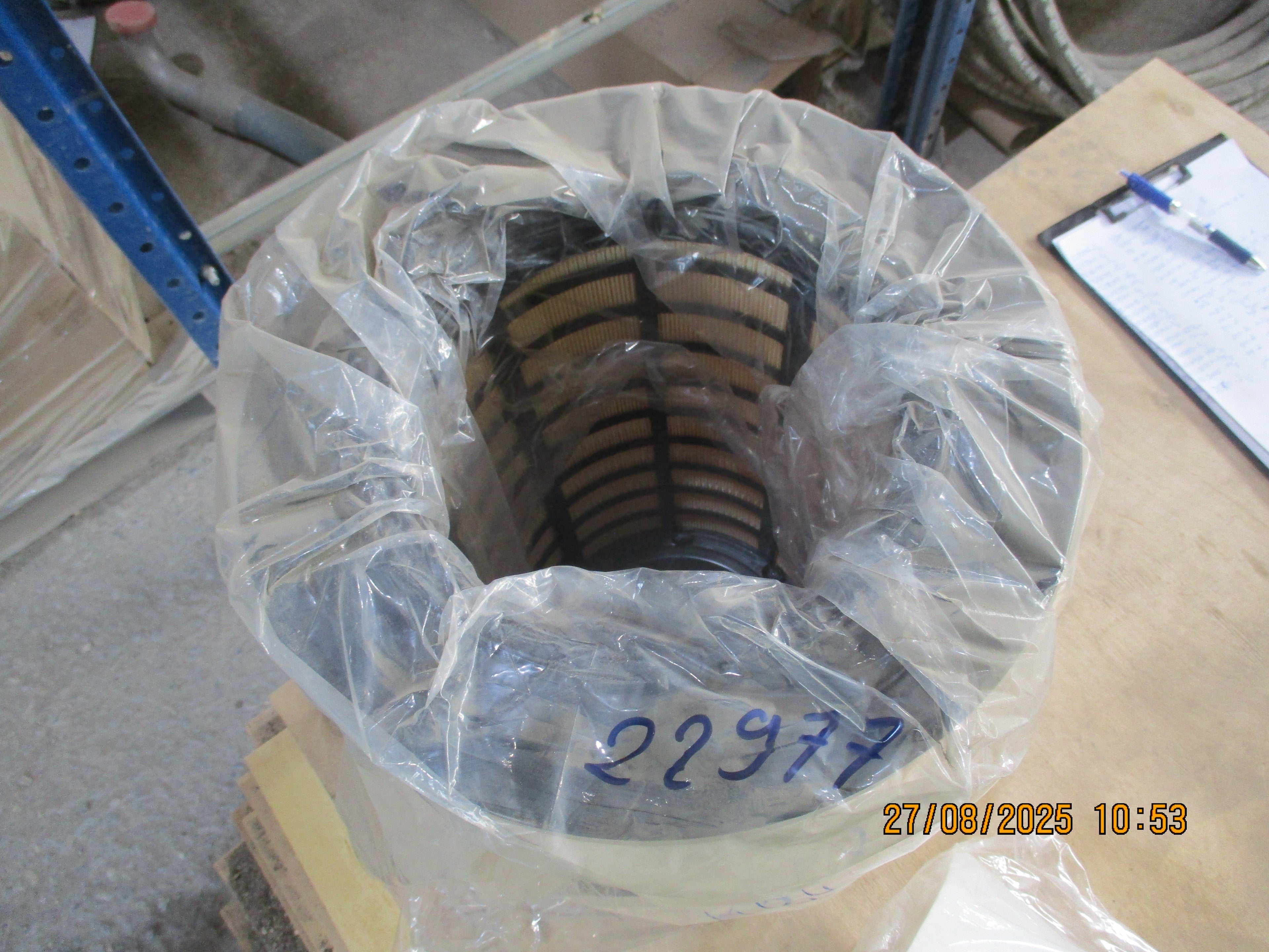 Dump truck VOLVO FMX13 / 8X4: Air Filter