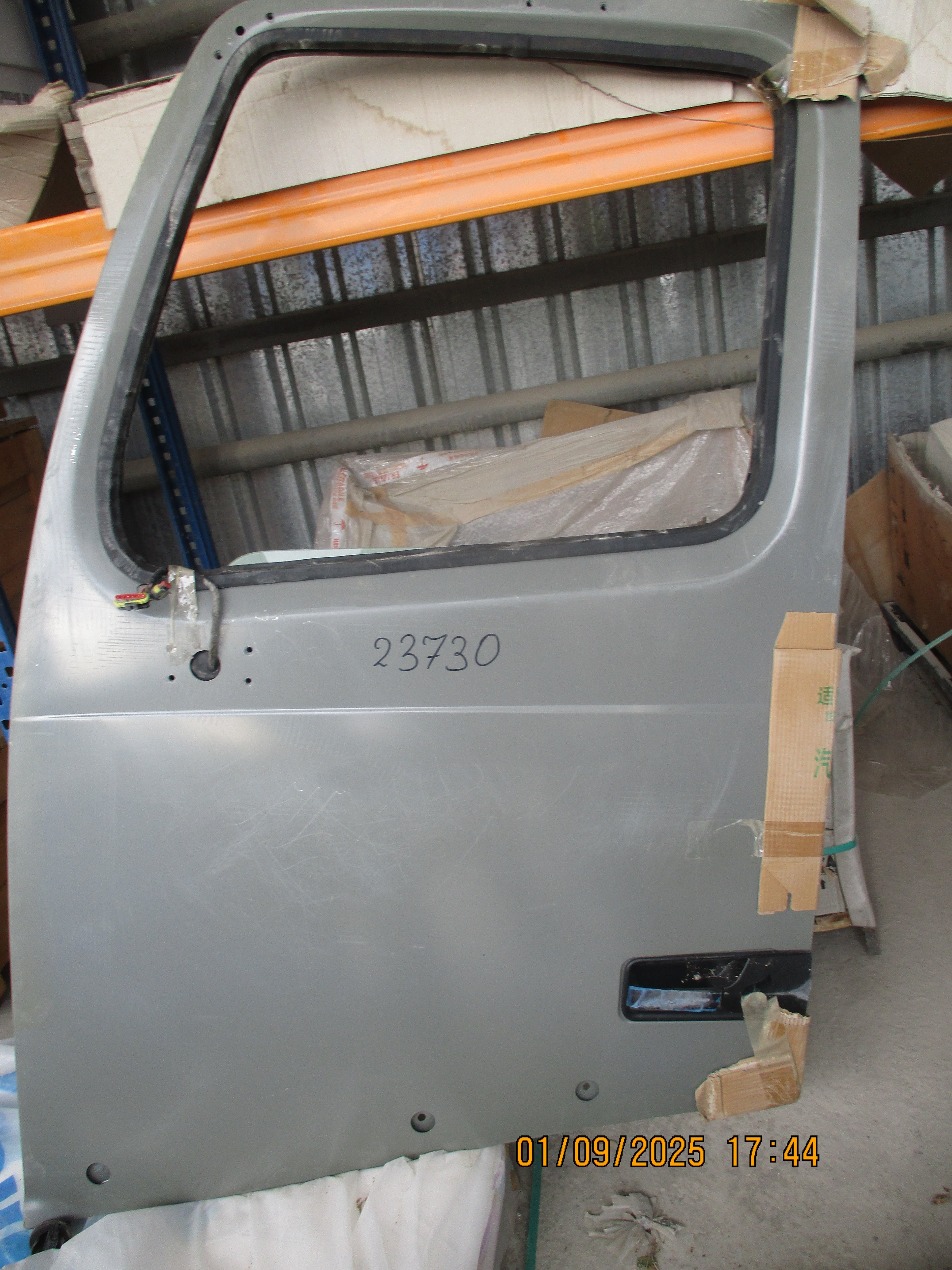 Volvo FMX 440: Cabin door RH