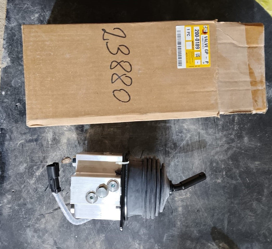 CAT-D8R II DOZER: VALVE GP-PILOT