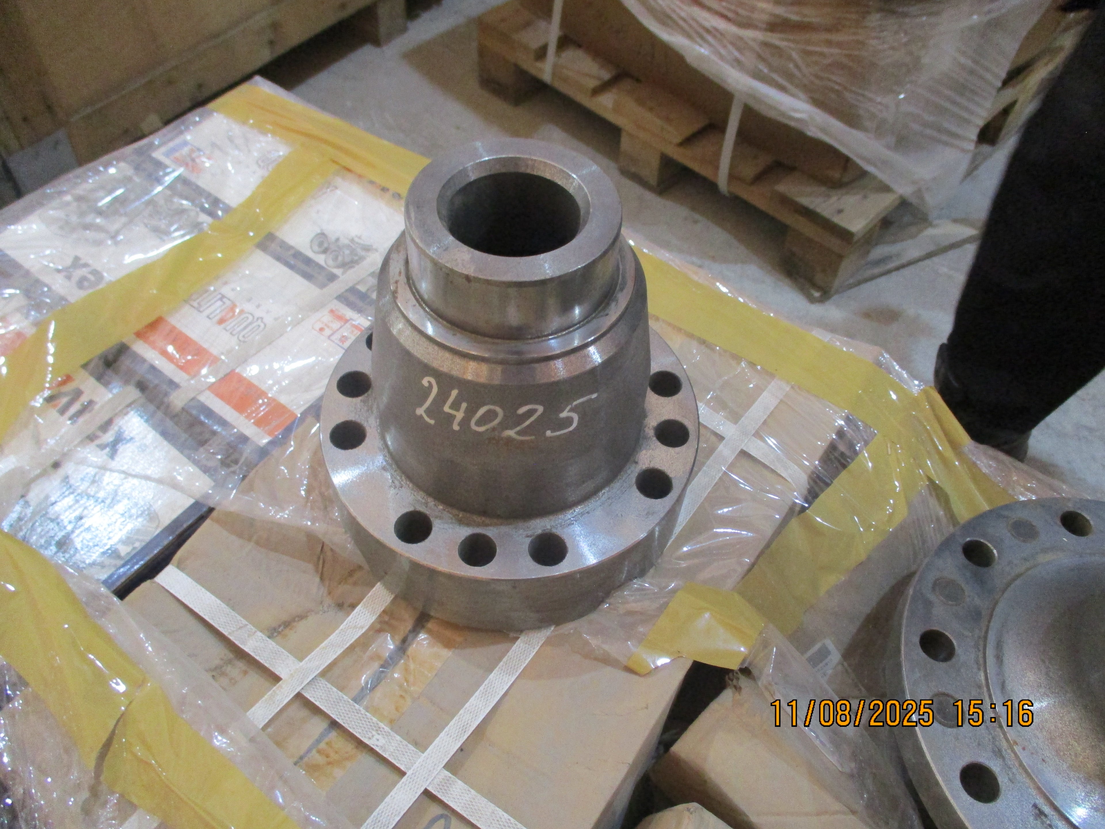 Volvo FMX 440: Differential housing