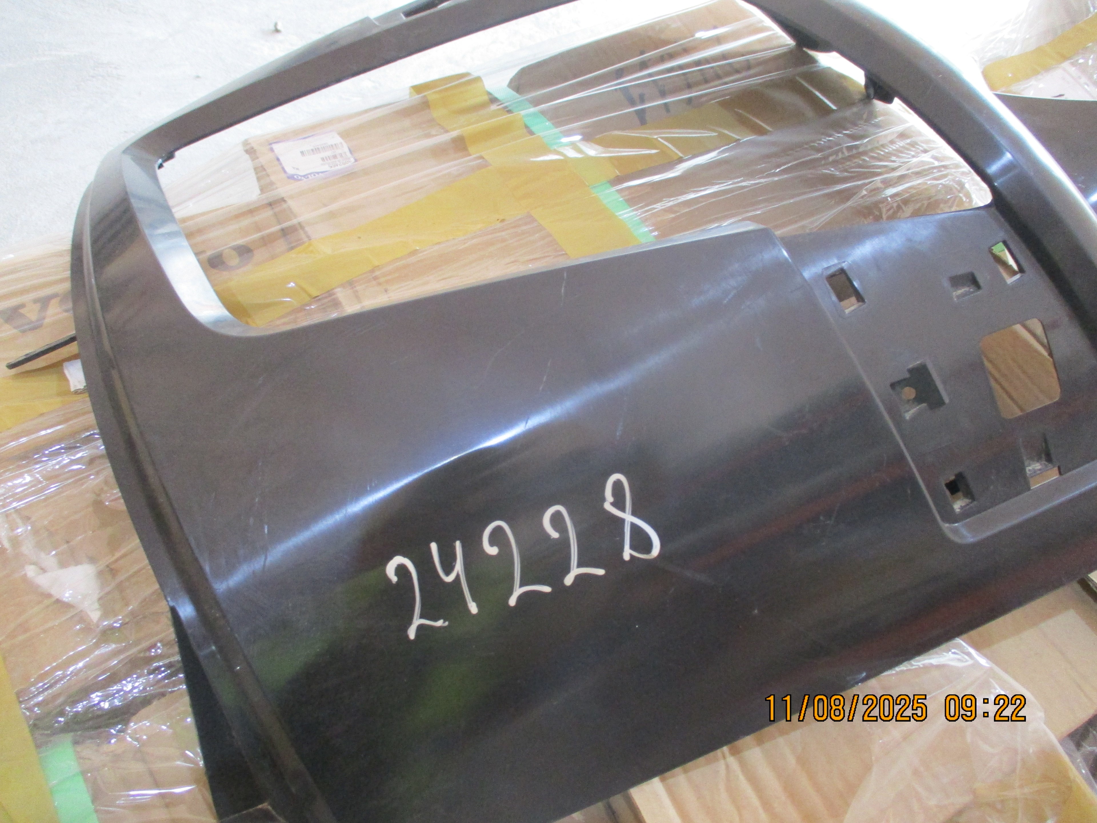Volvo FMX 440: Dashboard panel right-left