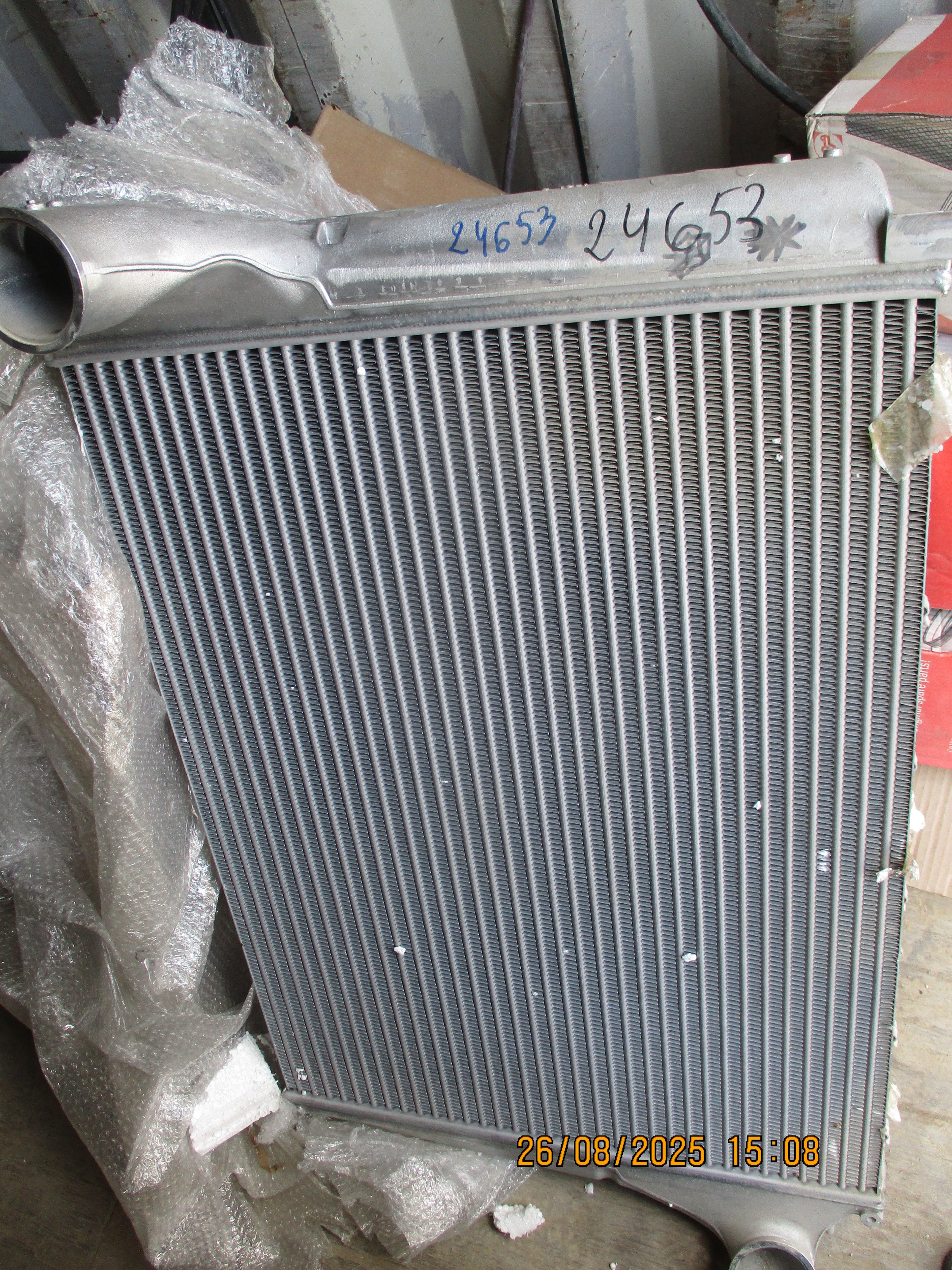 Volvo FMX 440: Intercooler
