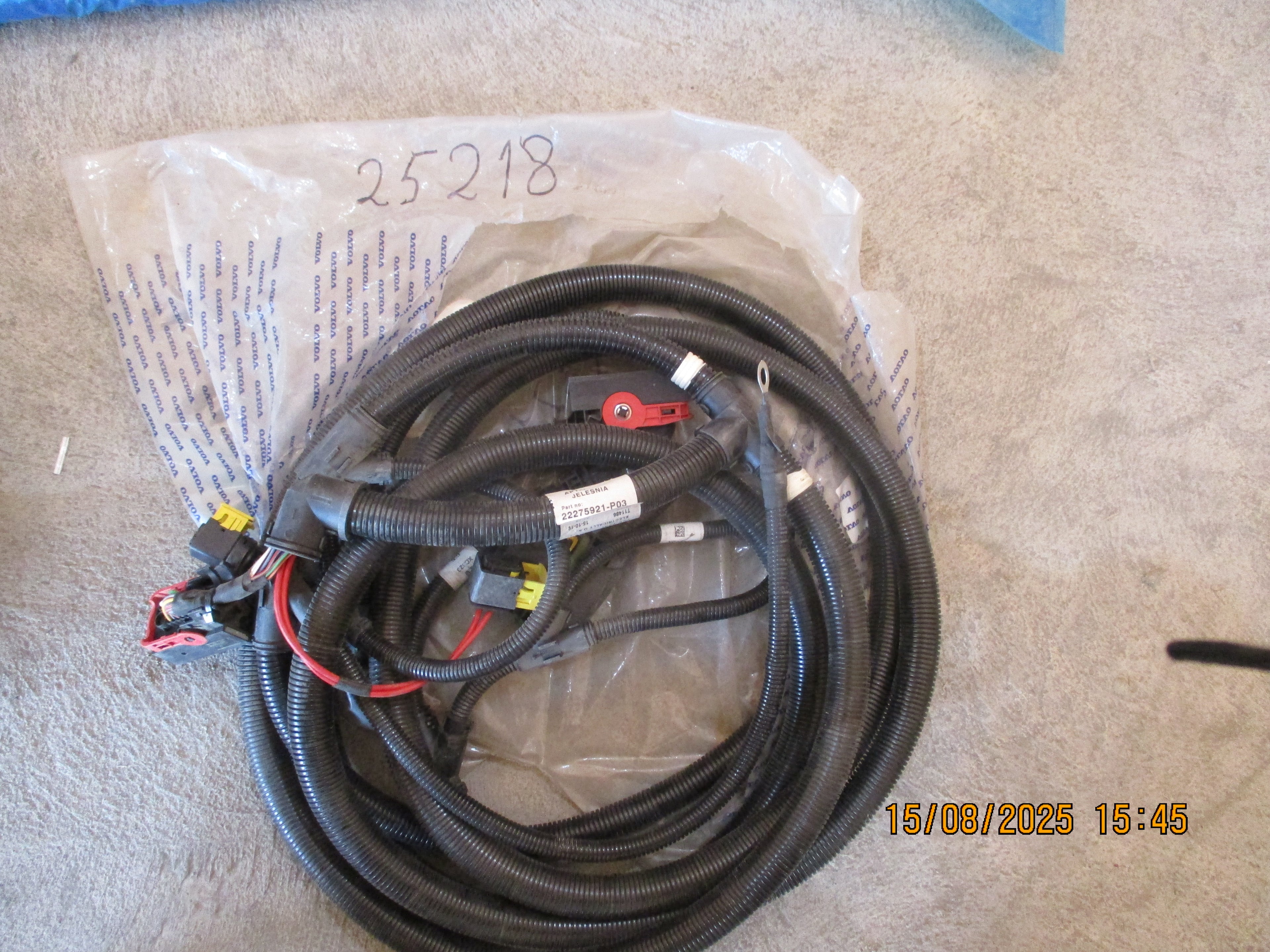 Volvo FMX 440: Wires