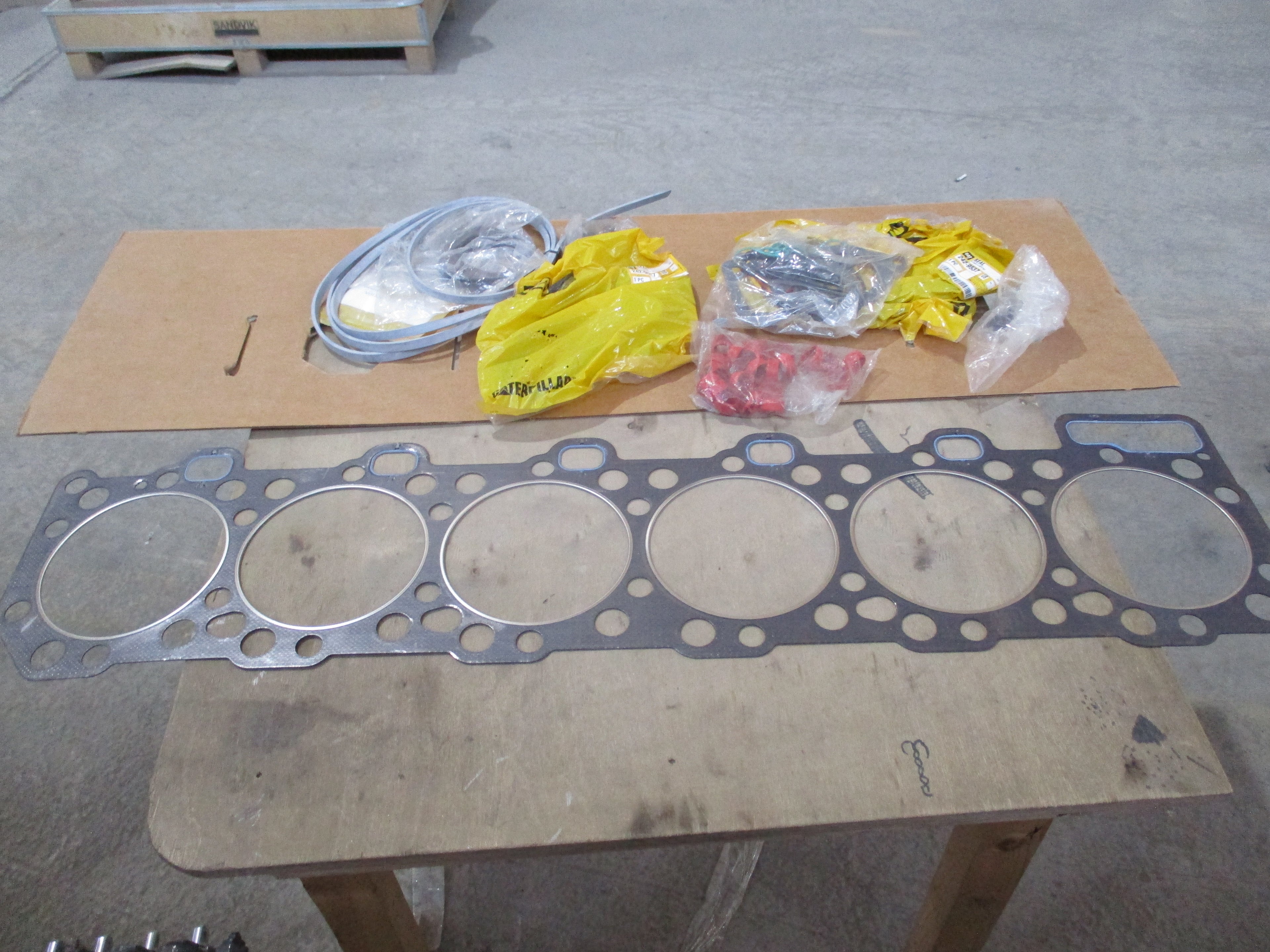 CAT 988G: Head Gasket Set