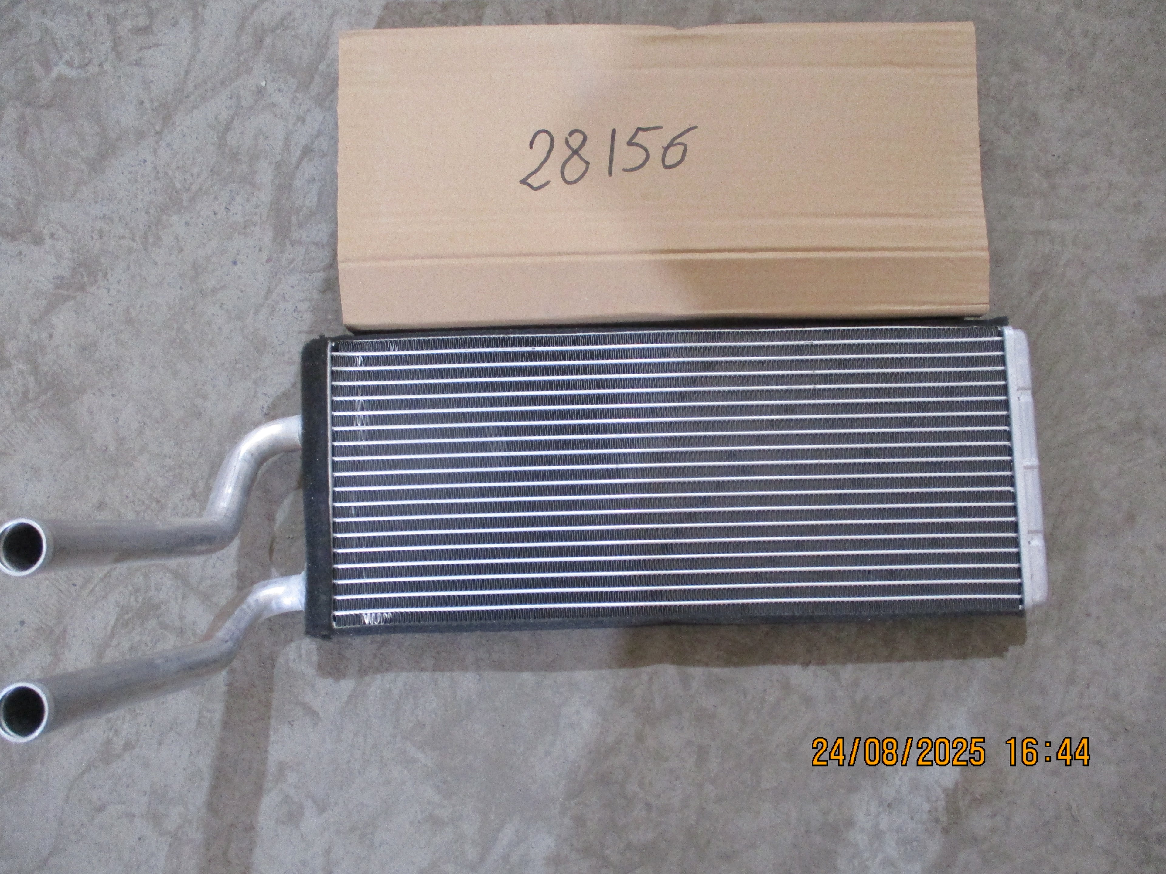 Howo truck: Heater Radiator, 410x155x30