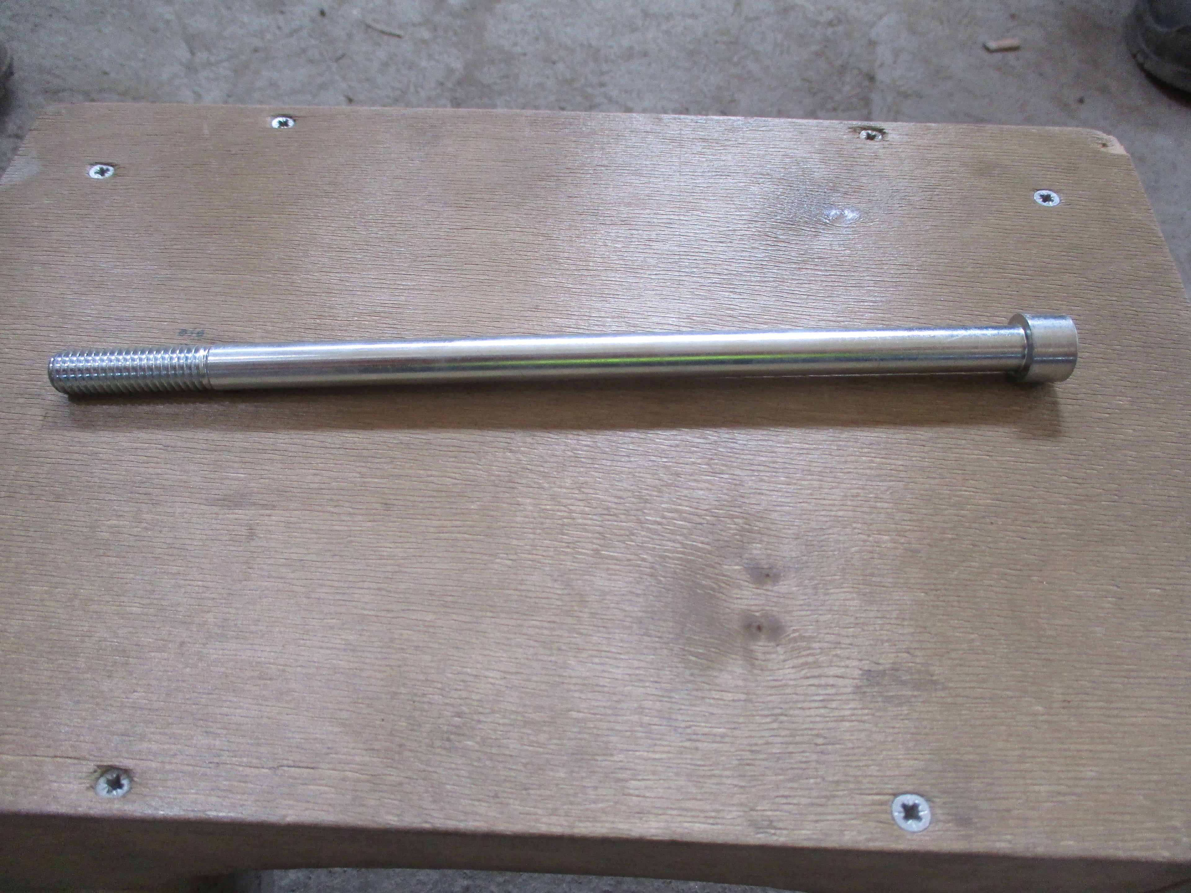 Sandvik Drilling Rig: Cap Screw