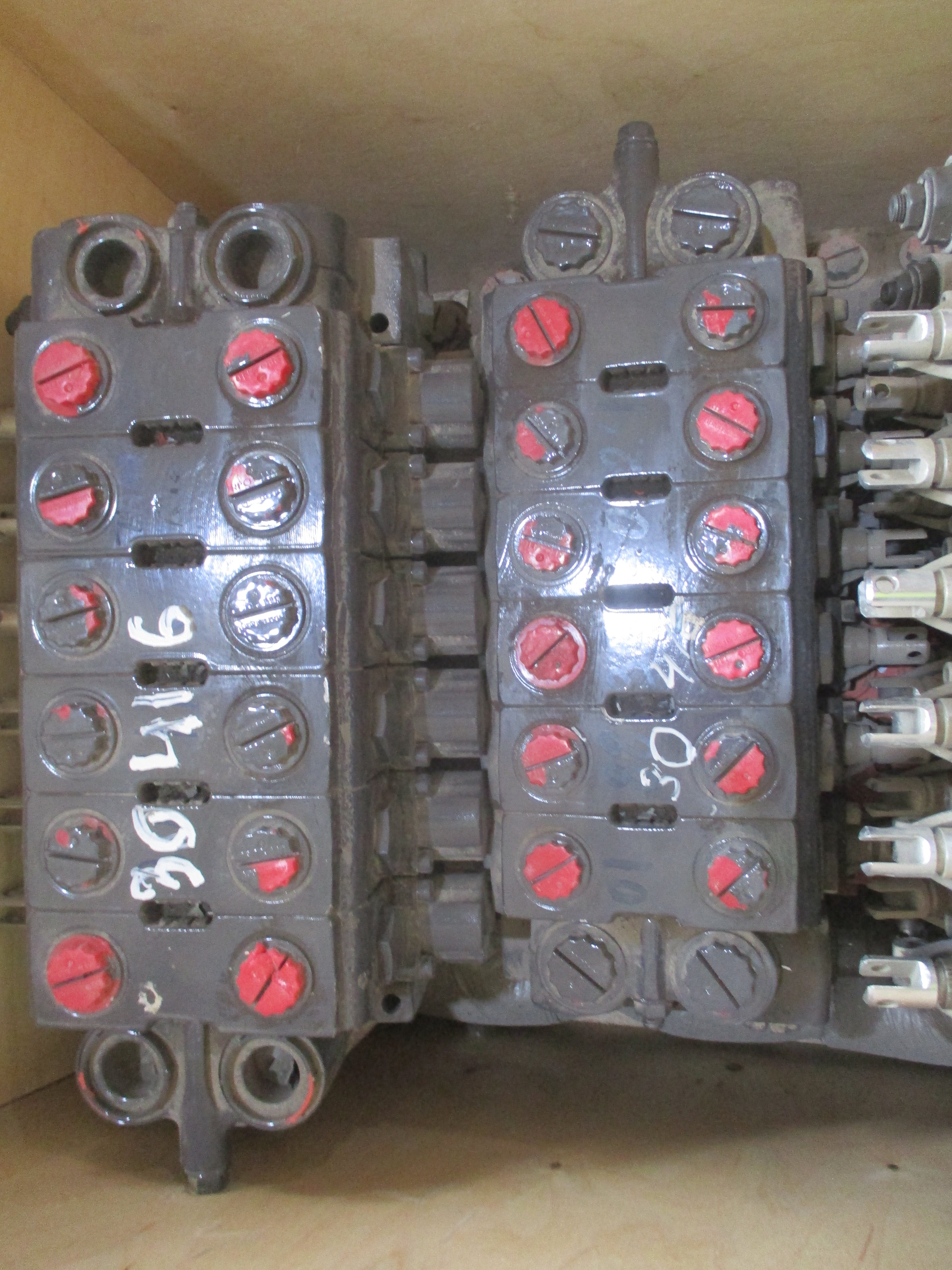TAMROCK D45KS: Valve Assembly