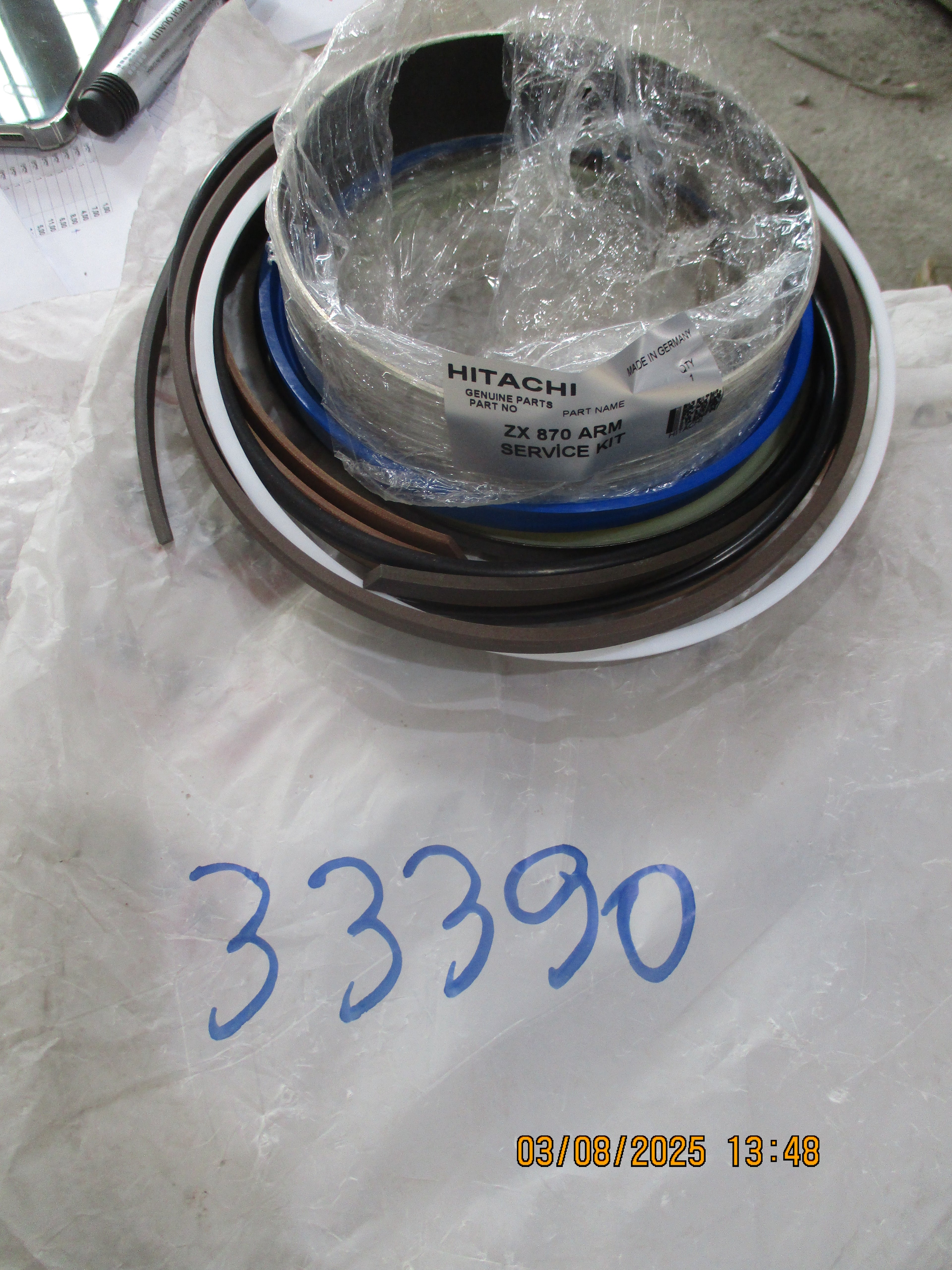 HITACHI ZX870LHC EXCAVATOR: Arm Service Kit