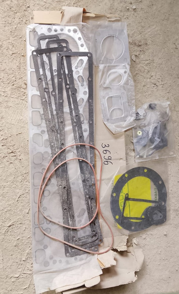 Komatsu PC200 Excavator: Gasket Kit