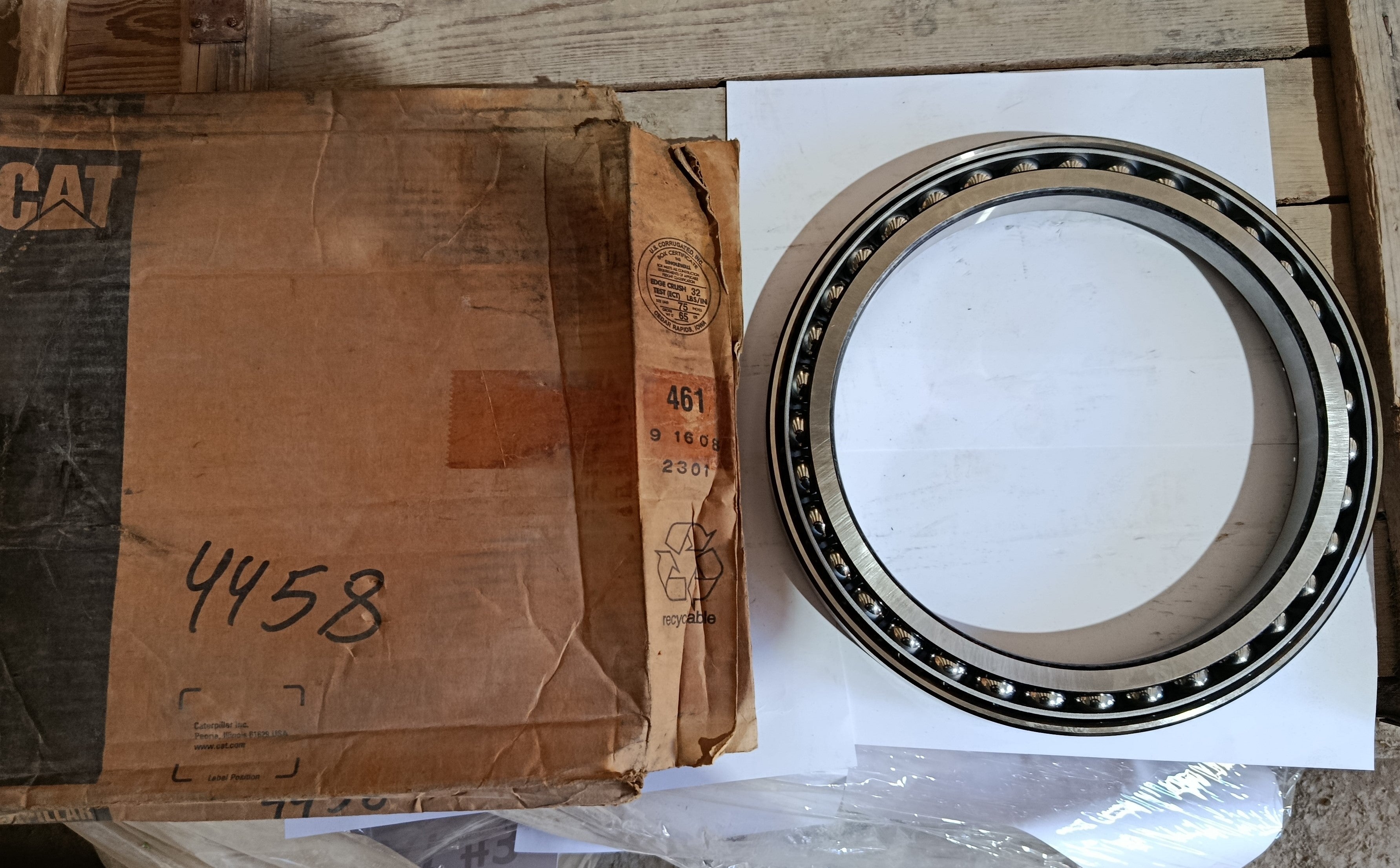 CAT 320 Excavator: Bearing