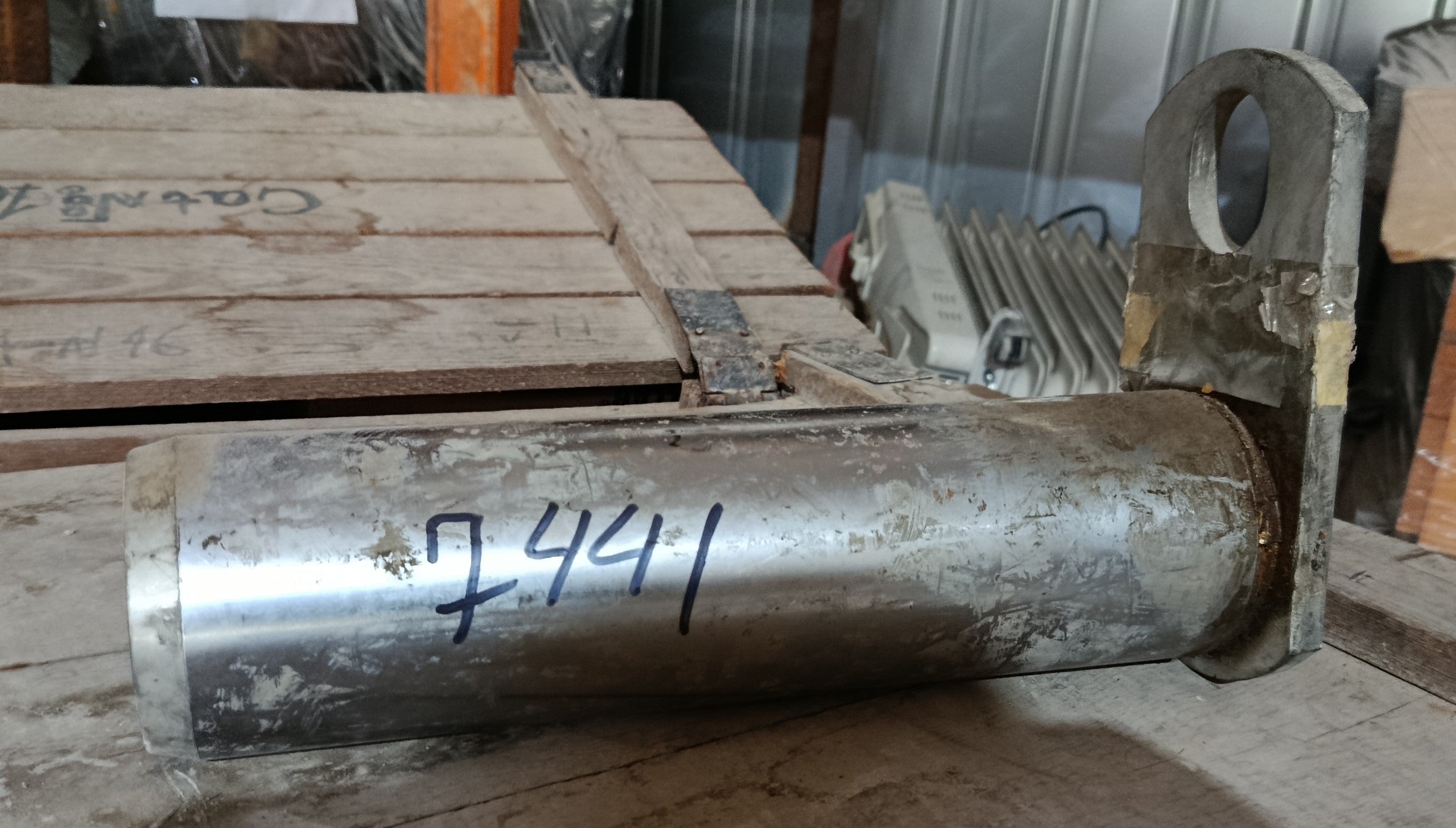 CAT 966G Wheel Loader: Pin Assembly
