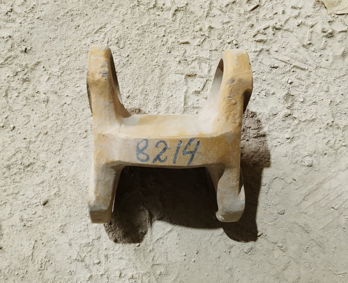 CAT 966G Wheel Loader: Universal joint gp
