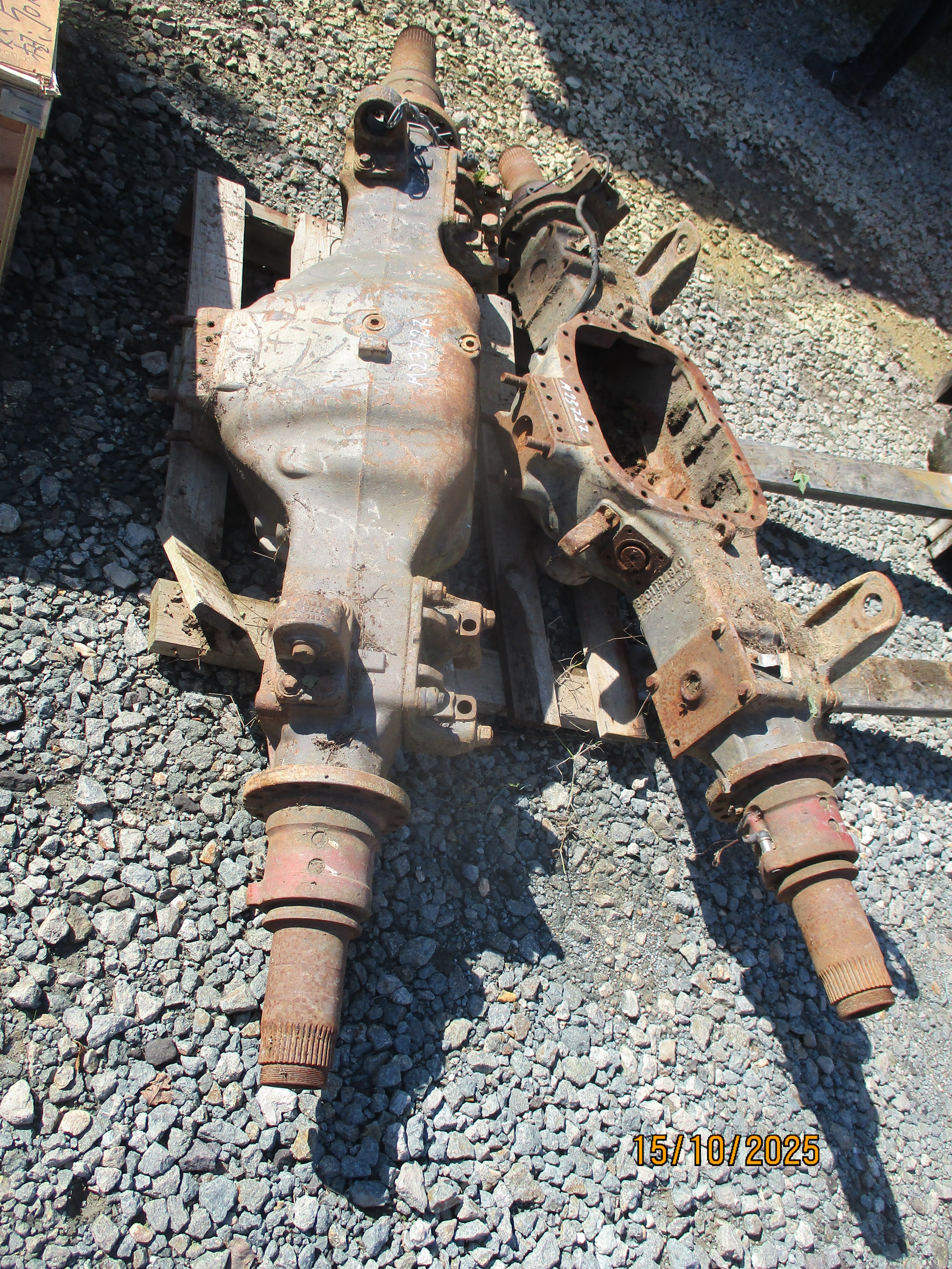 Volvo FMX 440: Rear Axle Housing
