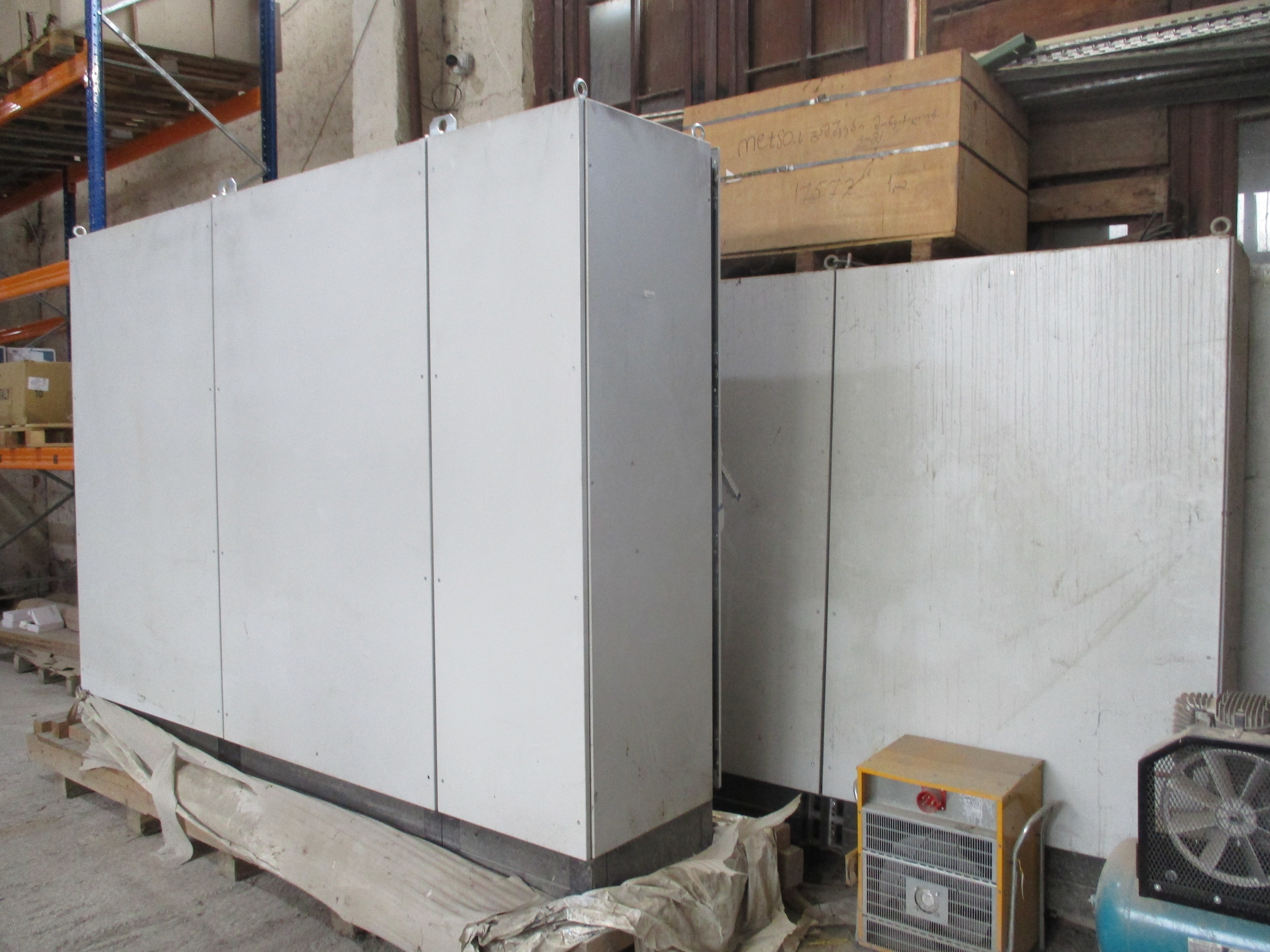 Metso equipment: Cabinets with starter unit for crusher and accessories